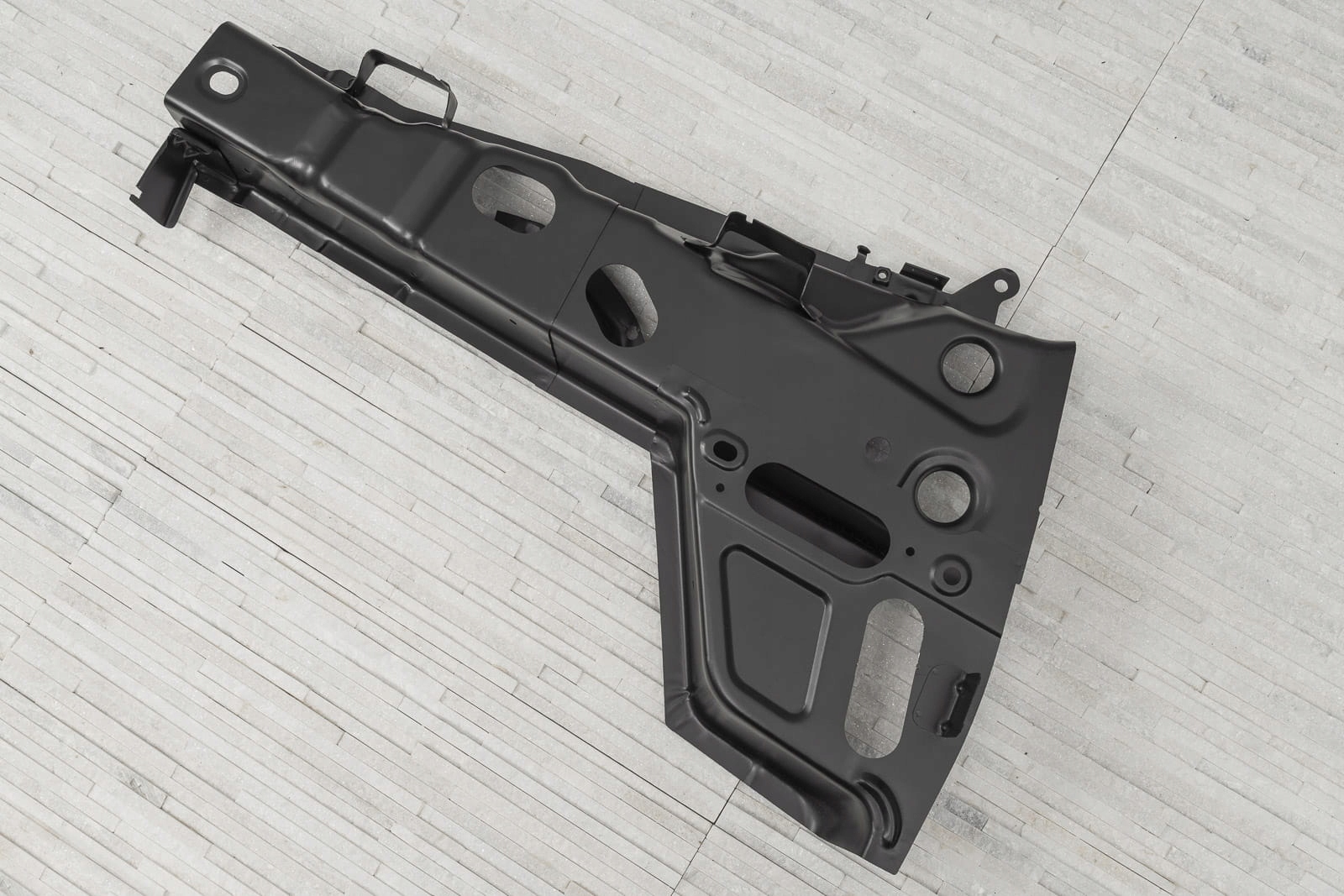 JEEP GRAND CHEROKEE WK2 CWIARTKA PRZEDNIA LEWA Producent czesci Inny