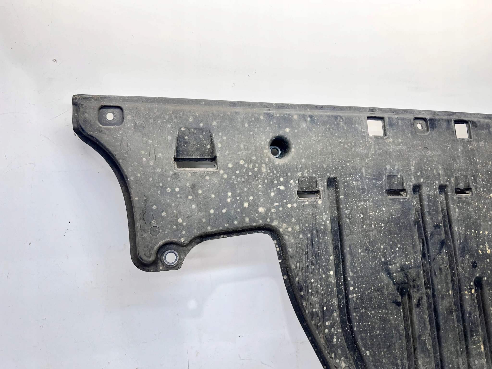 Blende Abdeckung abdeckung Unterfahrschutz AUDI Q4 E-TRON 1EA825901B 83/26