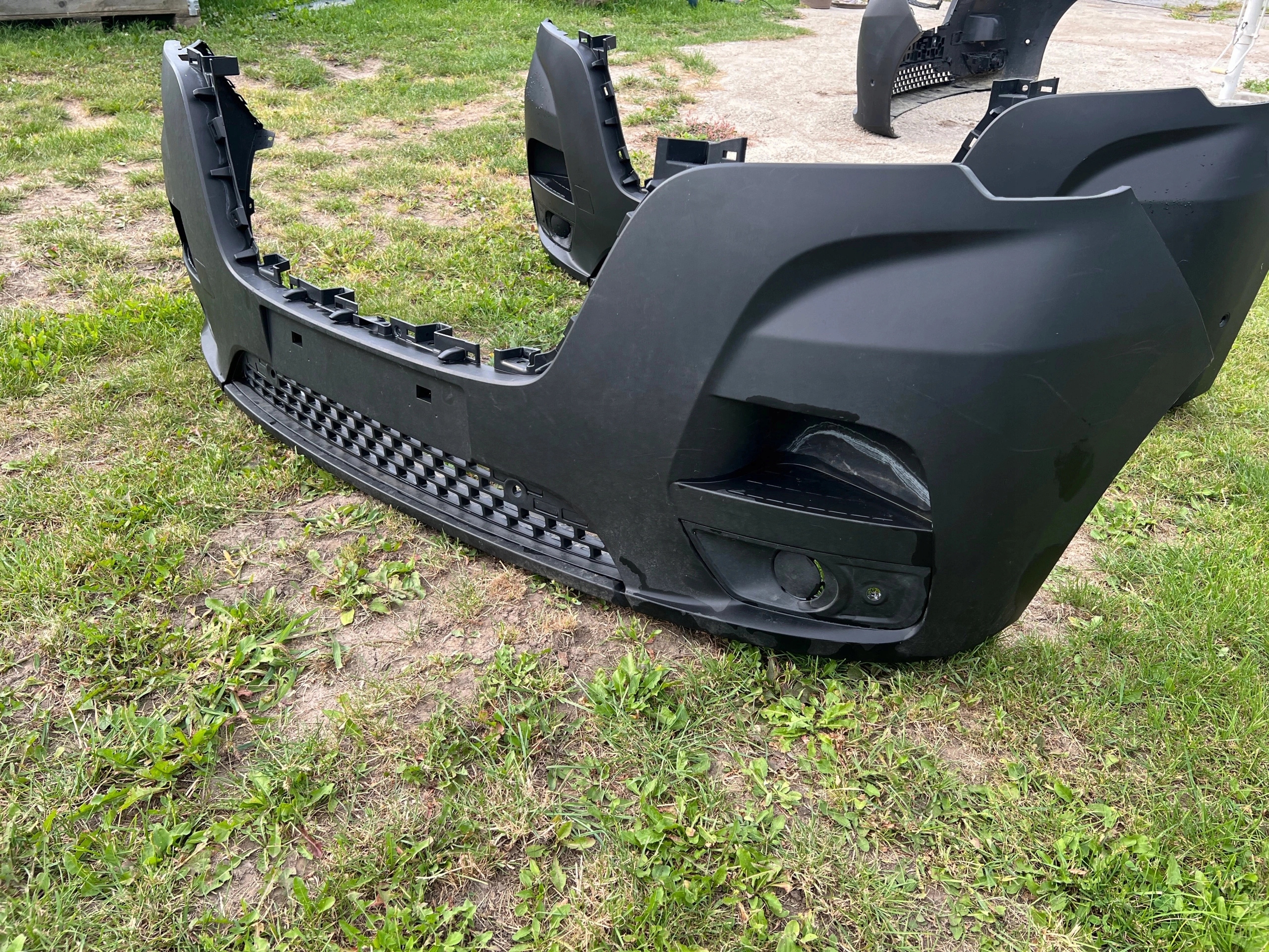 RENAULT MASTER IV front bumper original complete ROZNE !! 620228205R 62