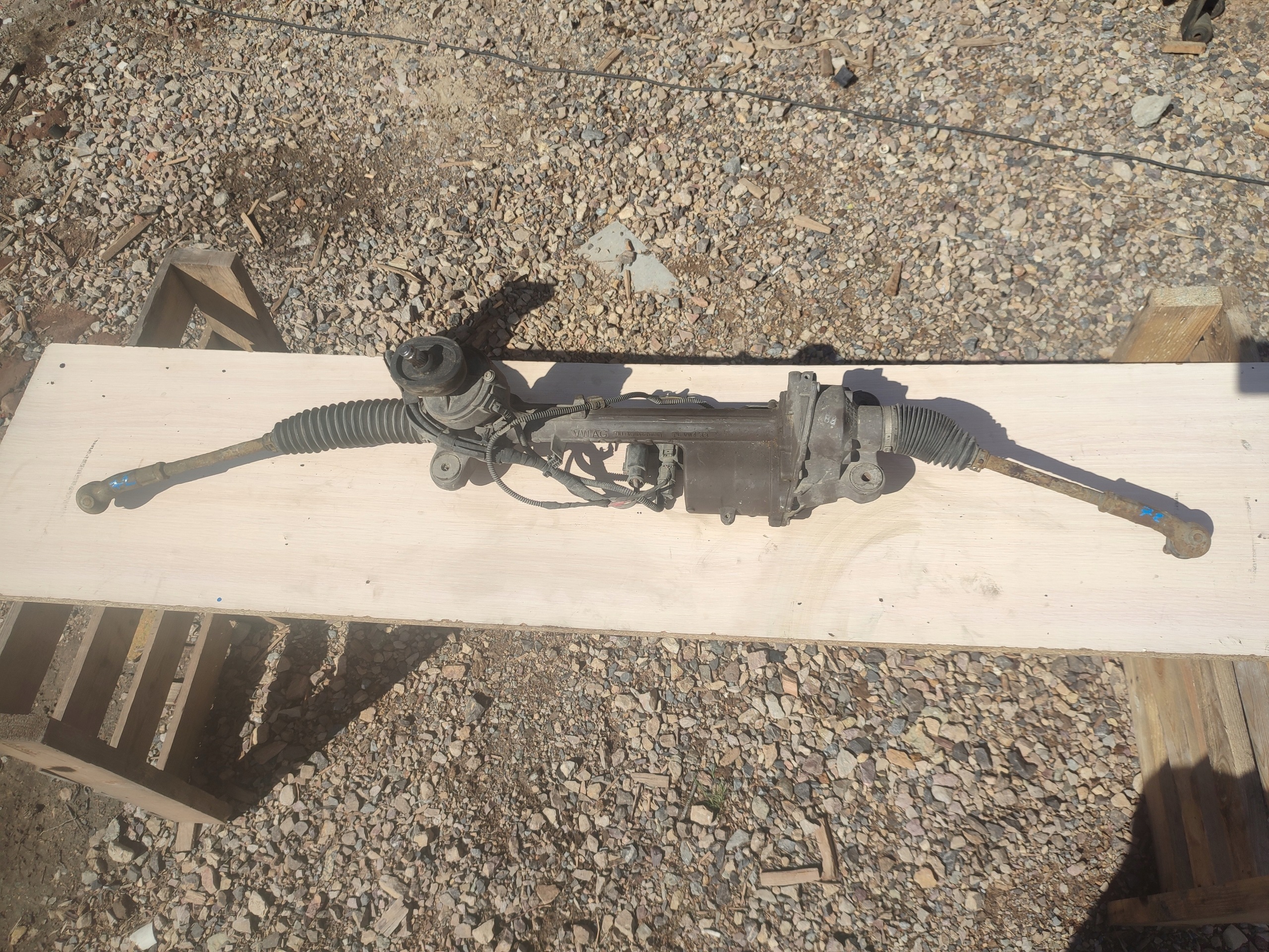 Boîter direction VOLKSWAGEN PASSAT B7 3AA 5N1909144M
