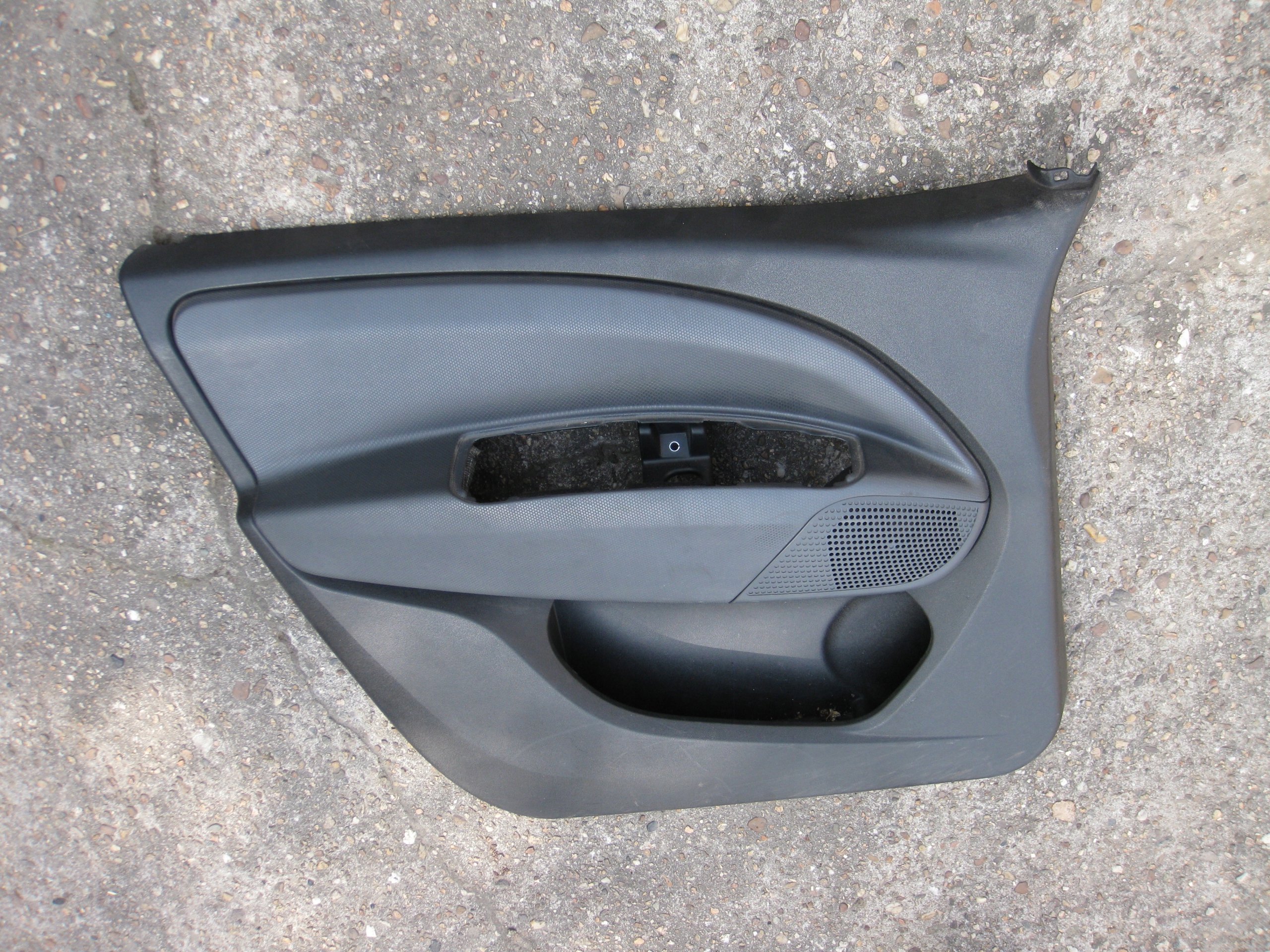 FIAT DOBLO II 13R side door left
