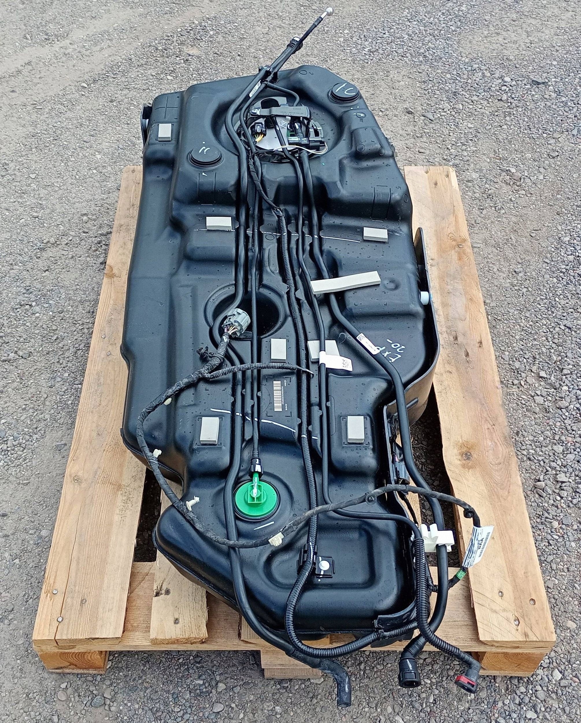 fuel tank tank feed pump complete Ford Explorer VI 2020