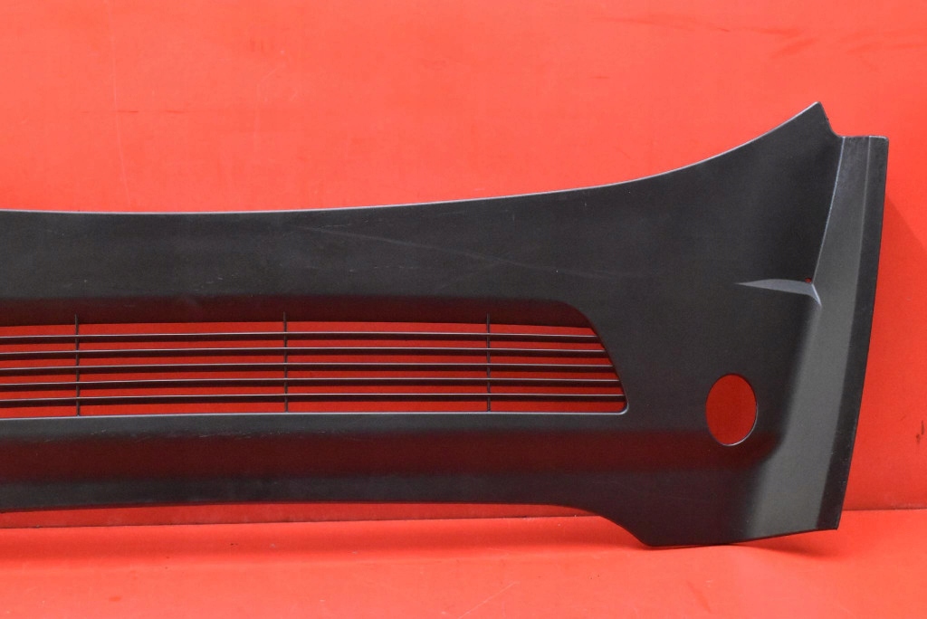 cover under the window 1619812-00-A TESLA MODEL Y 20