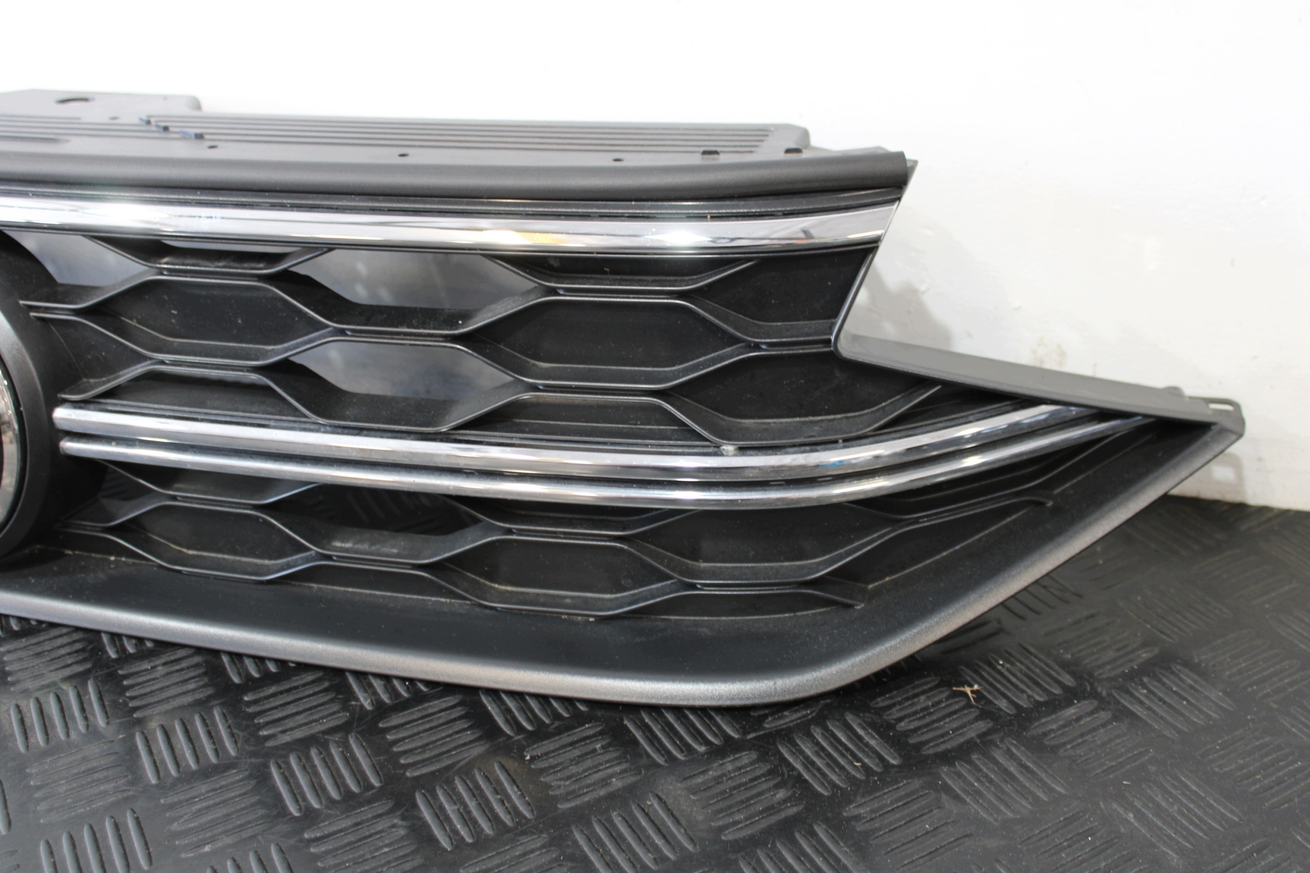 Grille 2G7853655A VW TAIGO 2G7 R-LINE