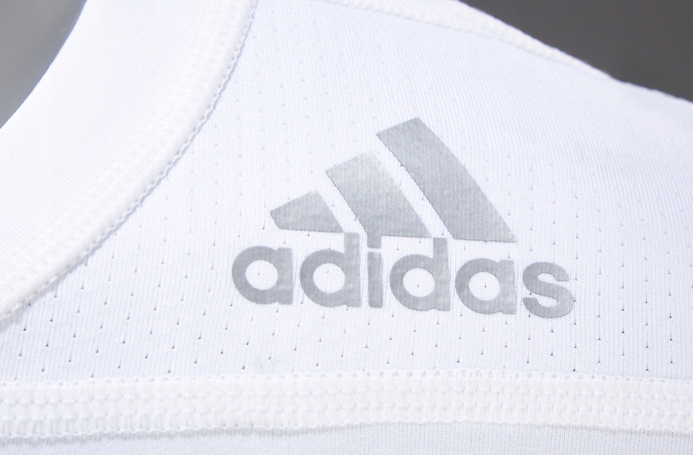 M3623 DZIECIĘCA KOSZULKA SPORTOWA ADIDAS TECHFIT JUNIOR 128 Kolekcja TECHFIT