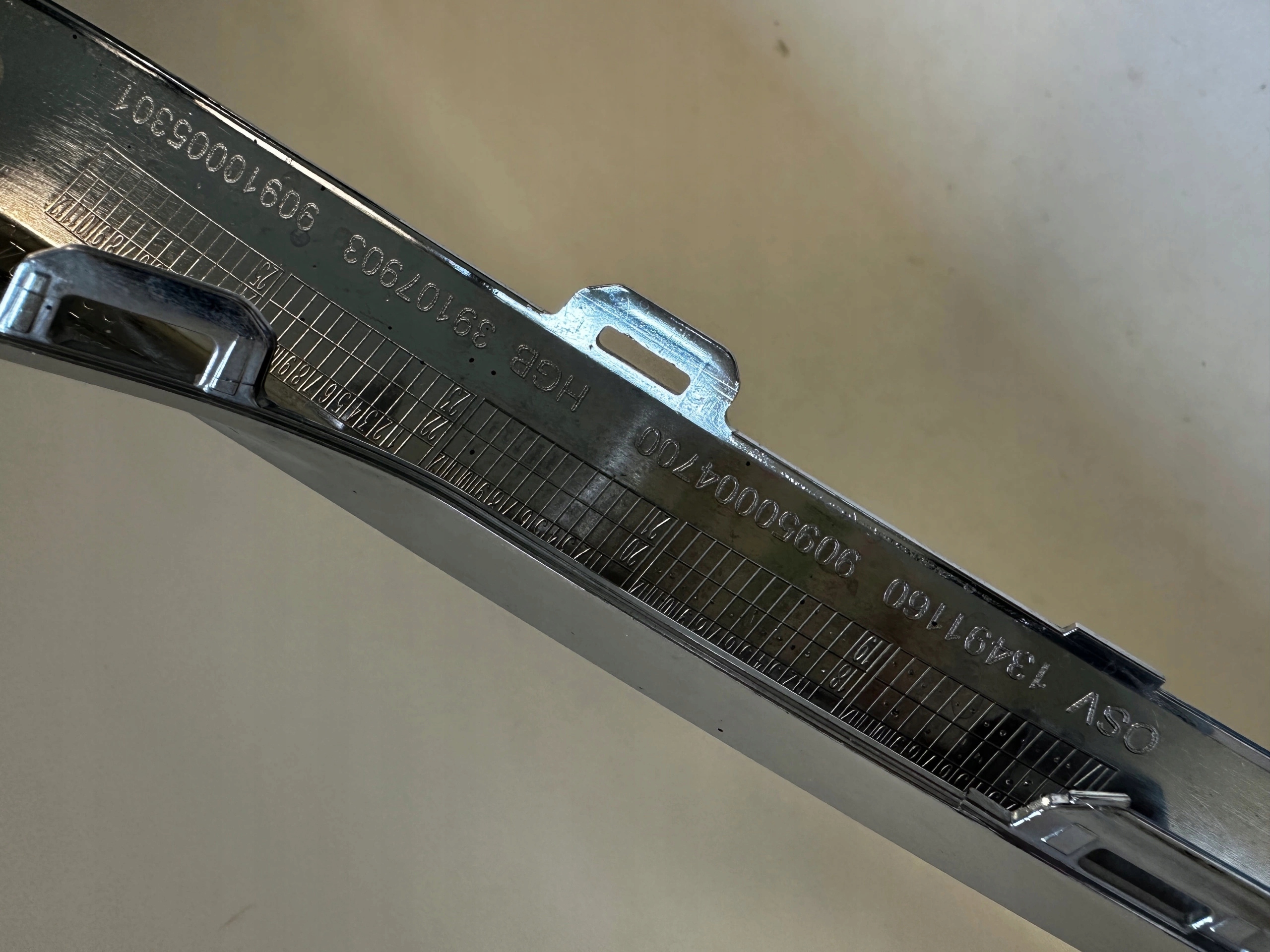 OPEL INSIGNIA B moulding grill CHROM right 13491160