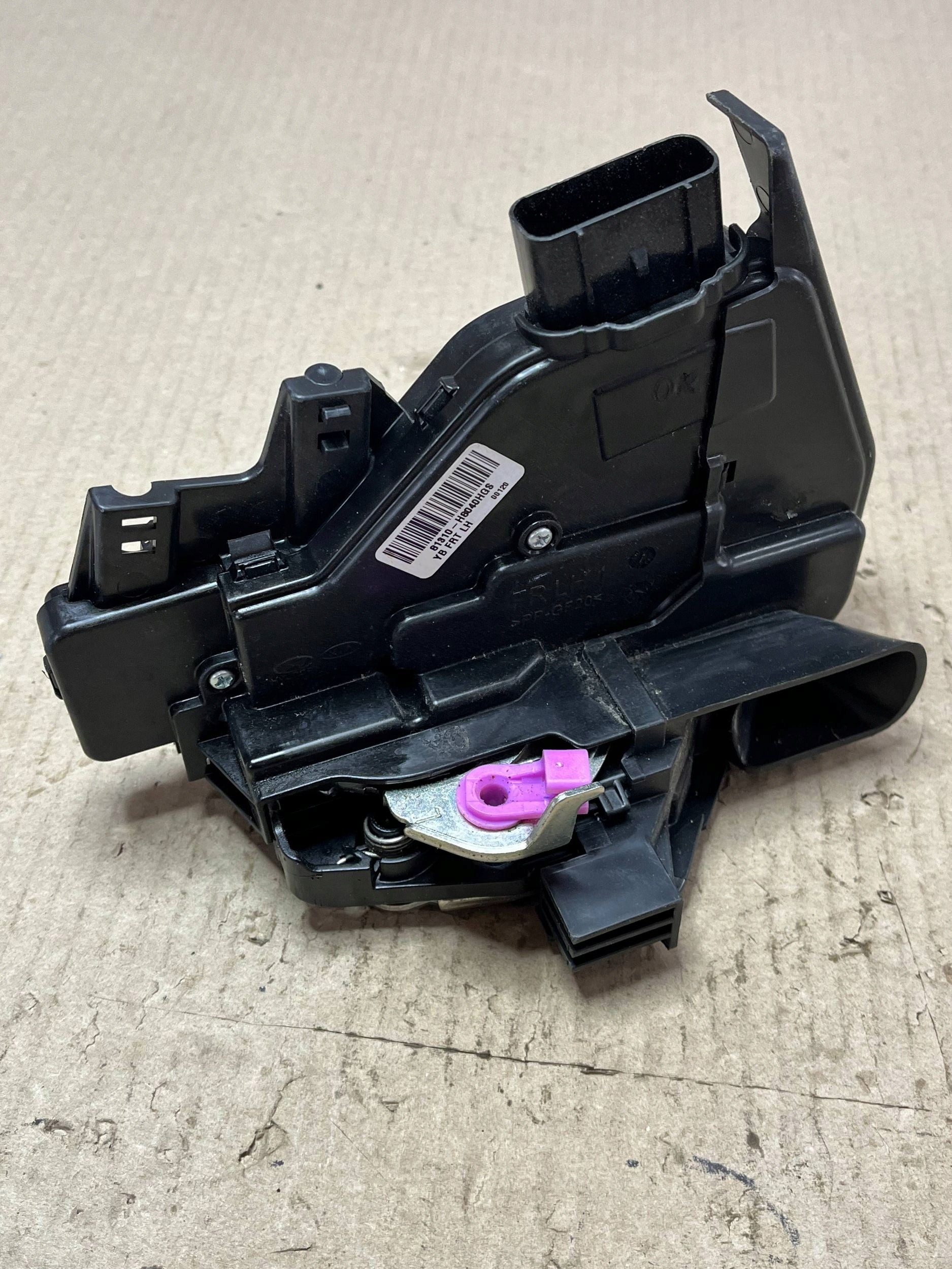 lock door przednich KIA Rio 81310H8040