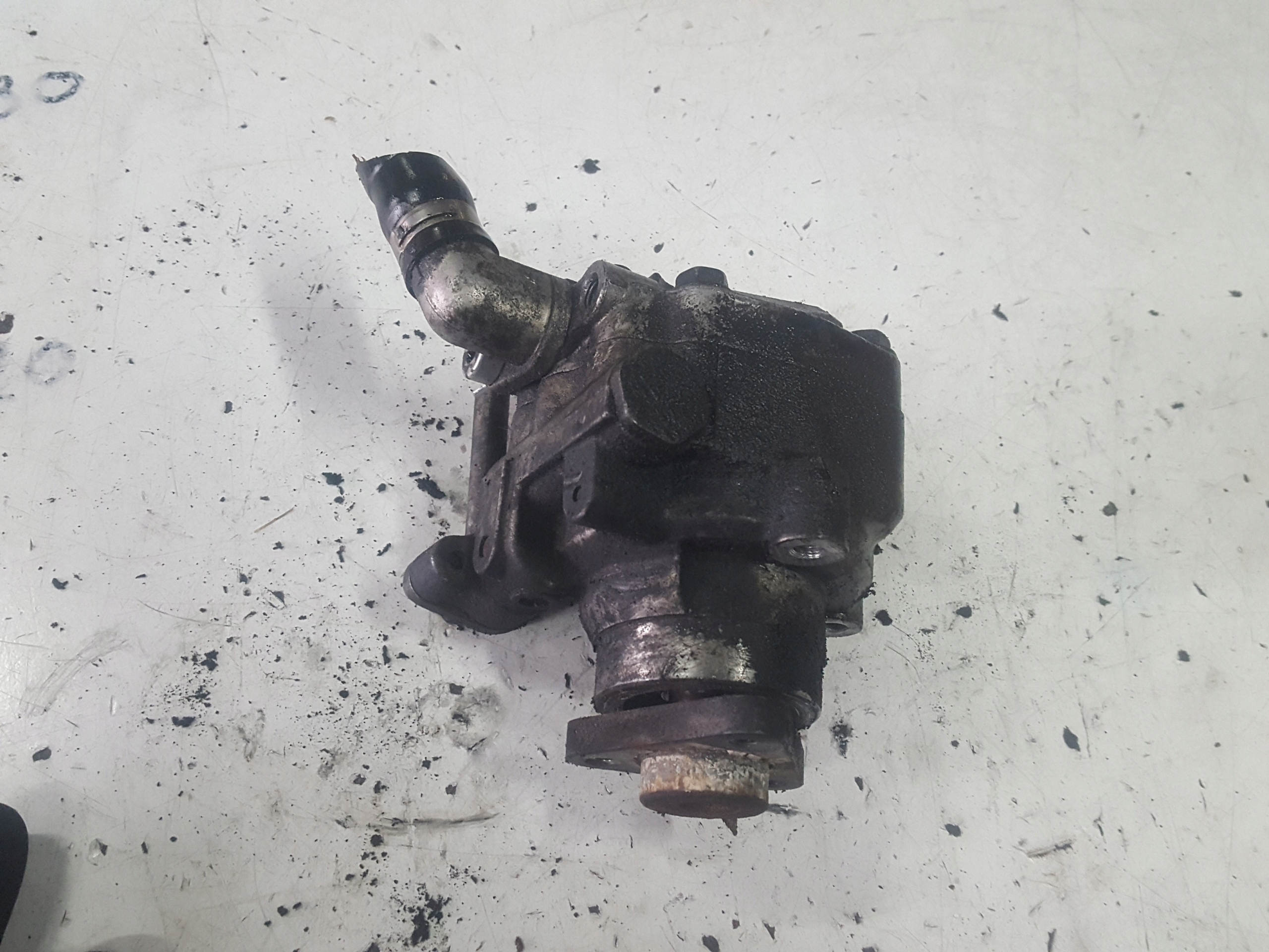 3R0145155A - SEAT EXEO 09-13R 2.0 TDI CJC насос гідропідсилювача керма