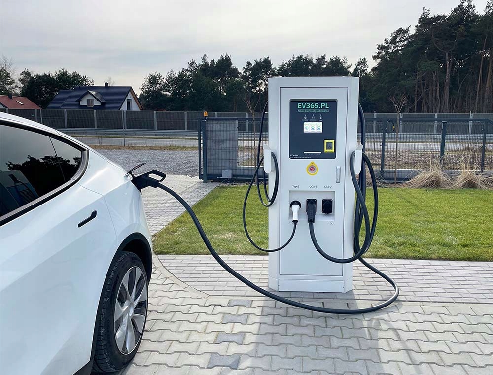 Stacja ładowania EV365 120kW DC + 22kW AC RFID App Marka EV365