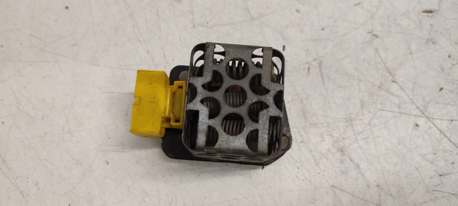 heater fan resistor Mercedes W124 2,2
