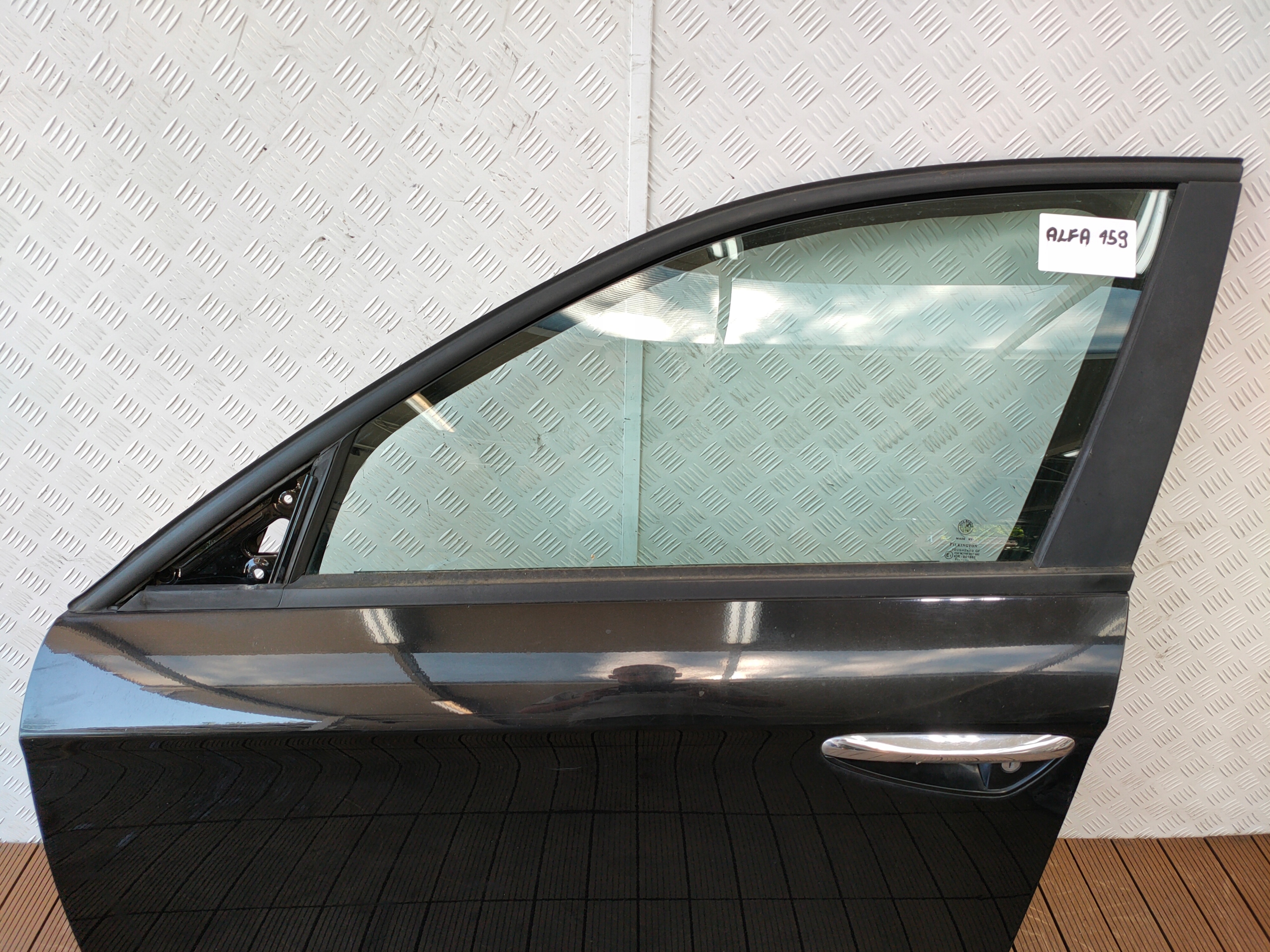 ALFA ROMEO 159 05-11 door front left front colour 601 NERO OE