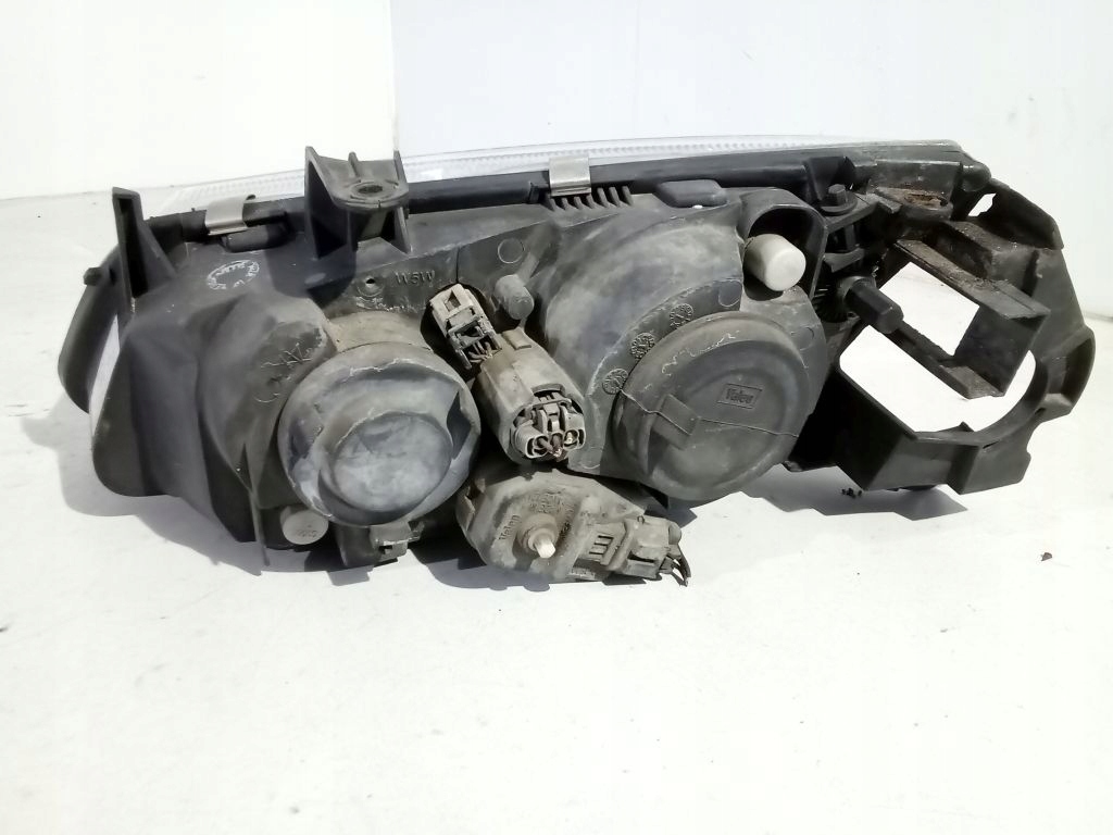 Nissan Almera N16 light right front front