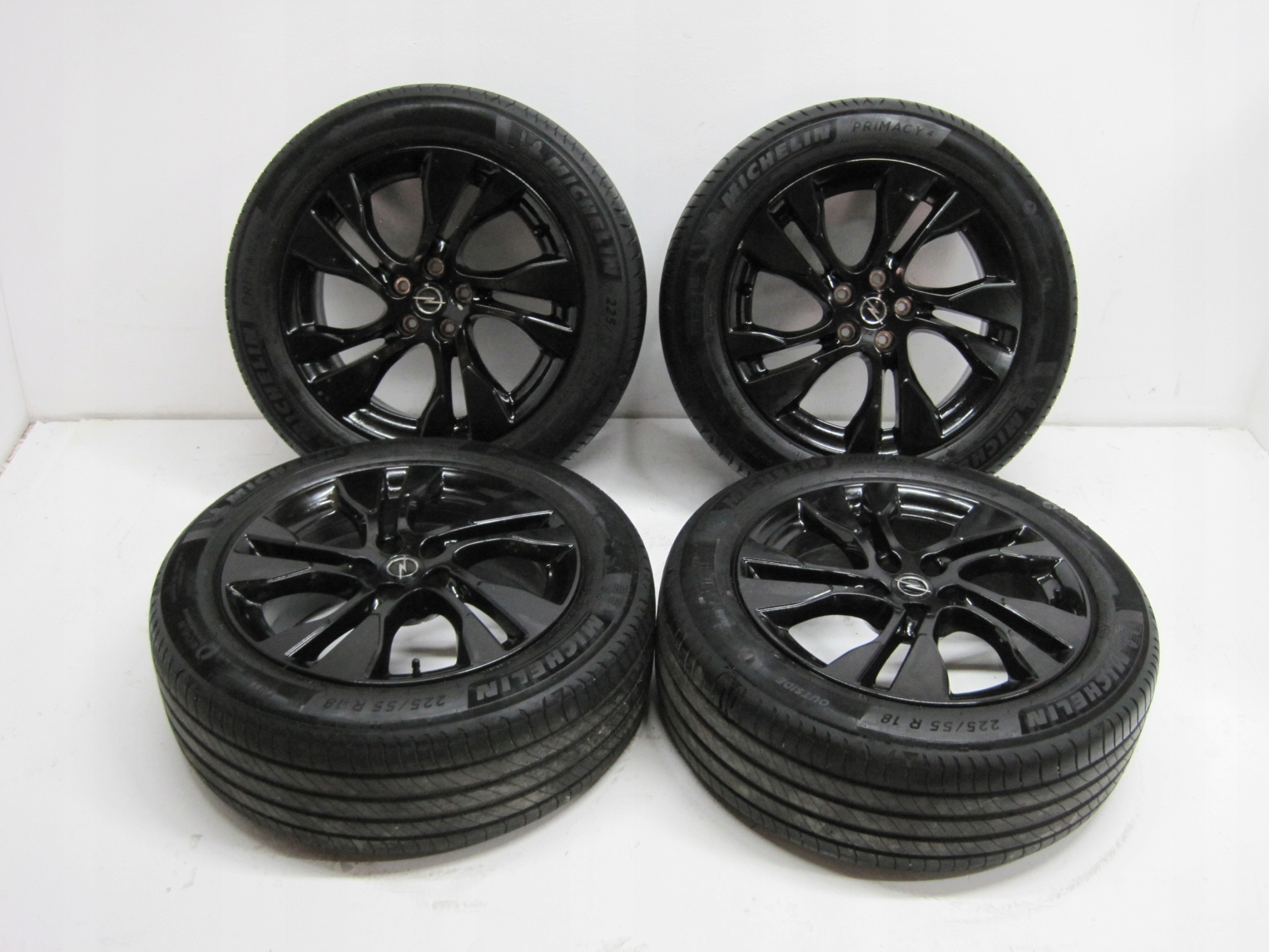 wheels discs tyres OPEL GRANDLAND R18 22R