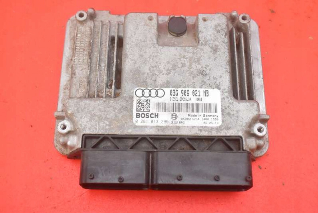 computer control unit of the engine 03G906021MB AUDI A3 8P 1.9 TDI 105 KM 04-08