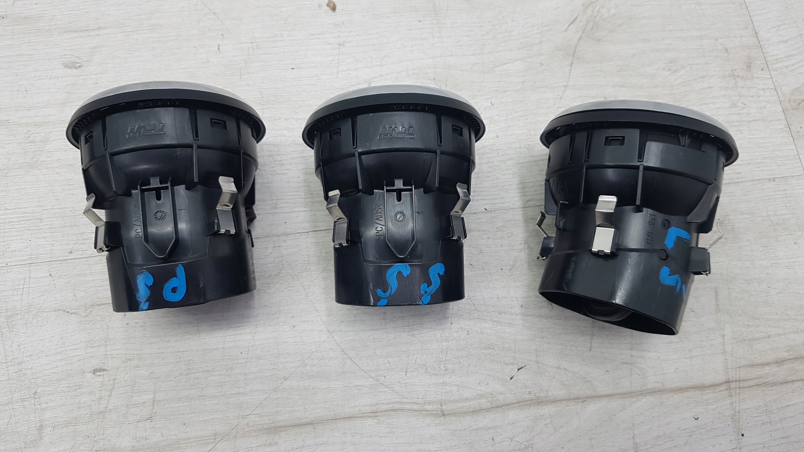 MERCEDES A KLASA W176 KRATKI NAWIEWY NAWIEWY Typ samochodu Samochody osobowe