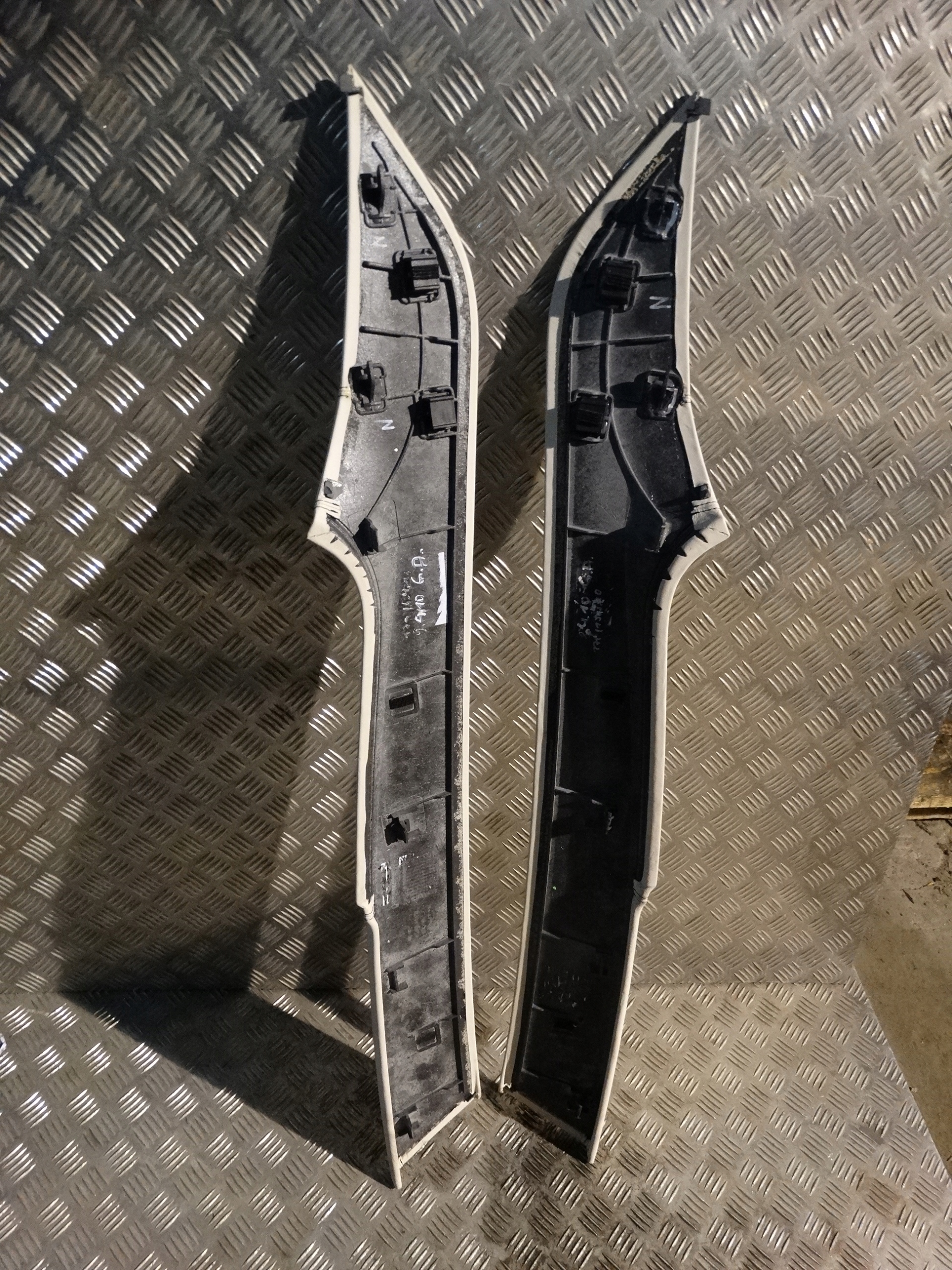 cover TUNELU right left MERCEDES SLS W197 1