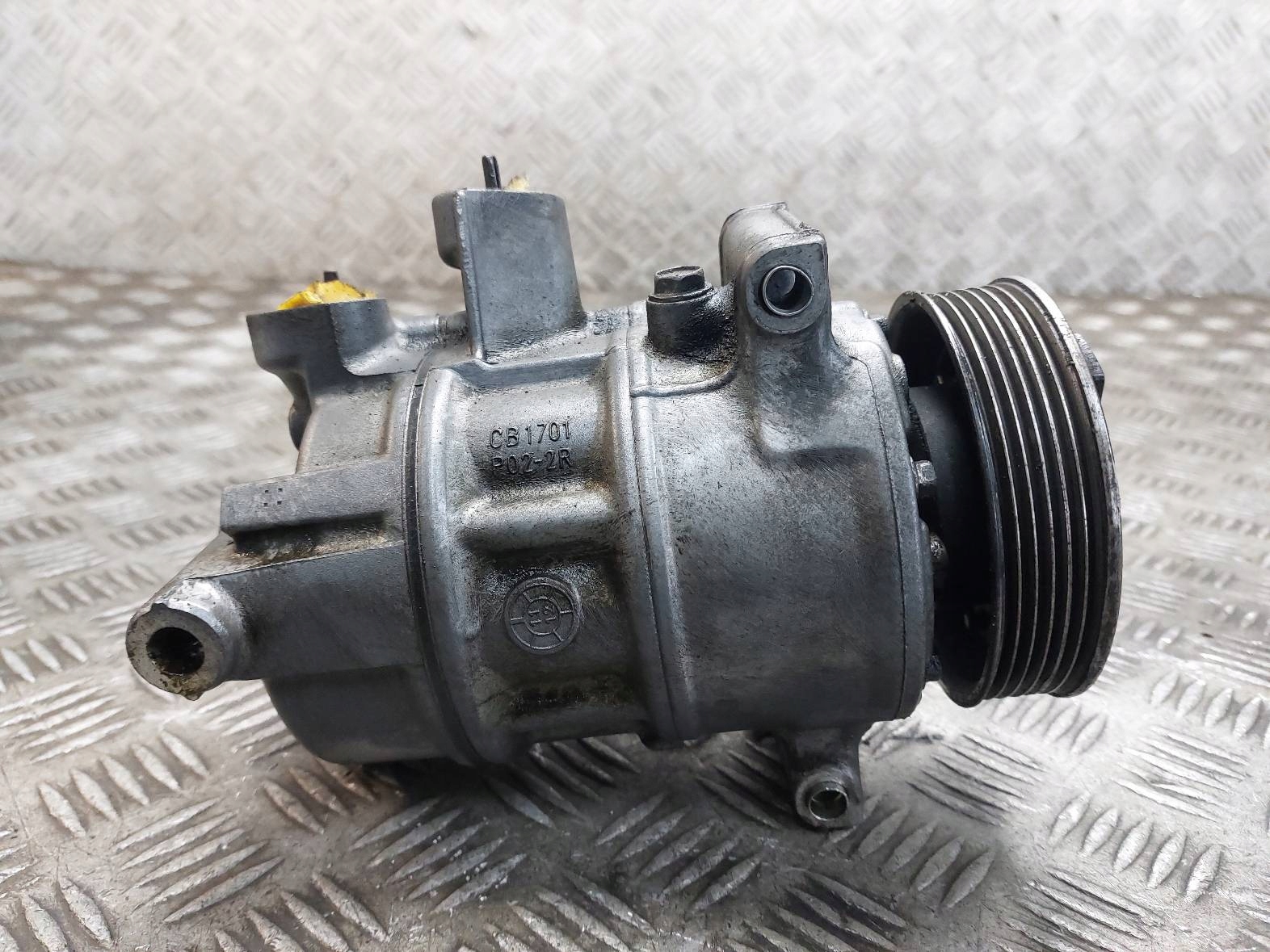 compressor compressor; of the air conditioning VOLKSWAGEN GOLF VI 5N0820803C