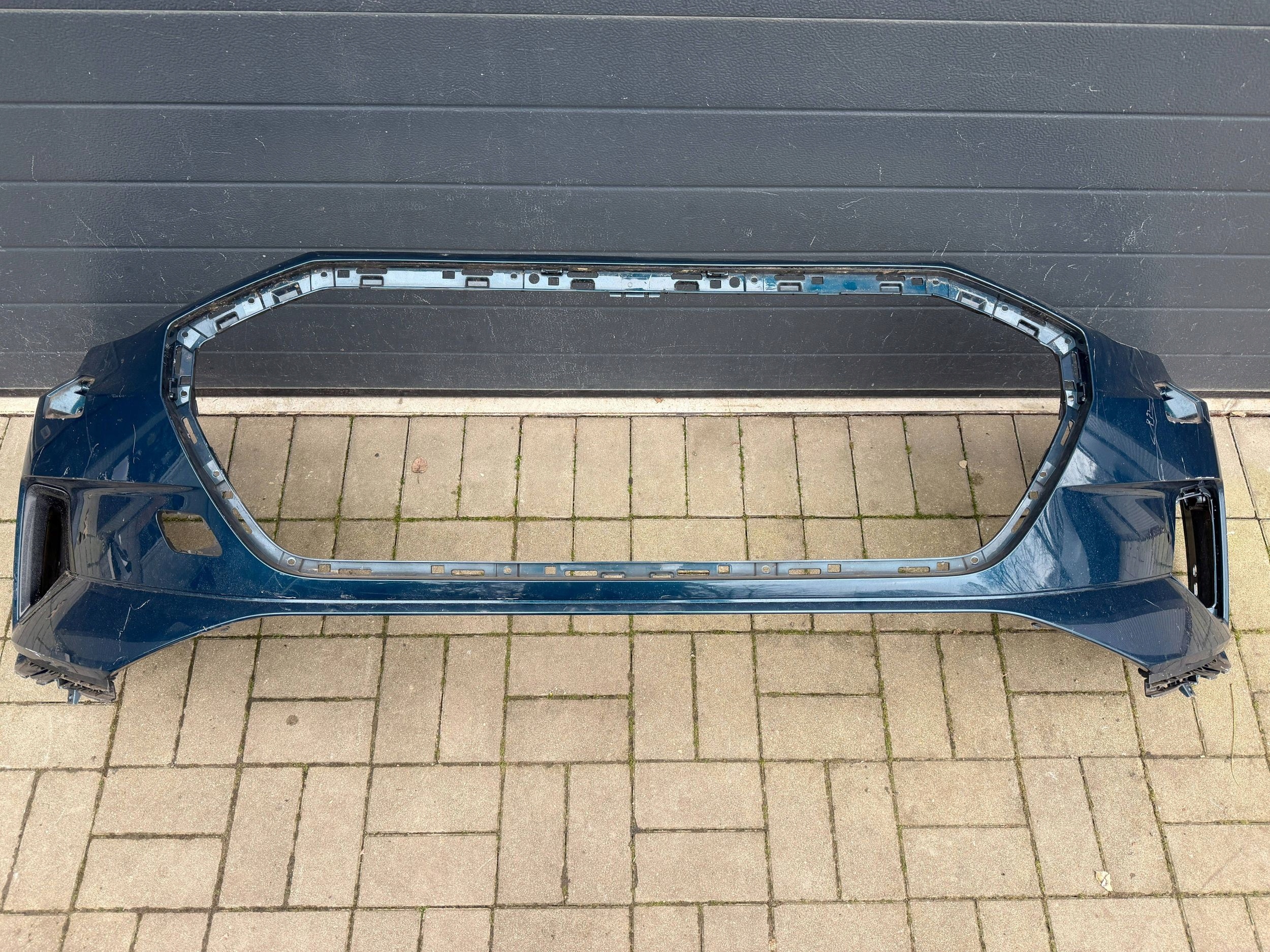 Audi e-tron 4ke Q8 E tron bumper front front