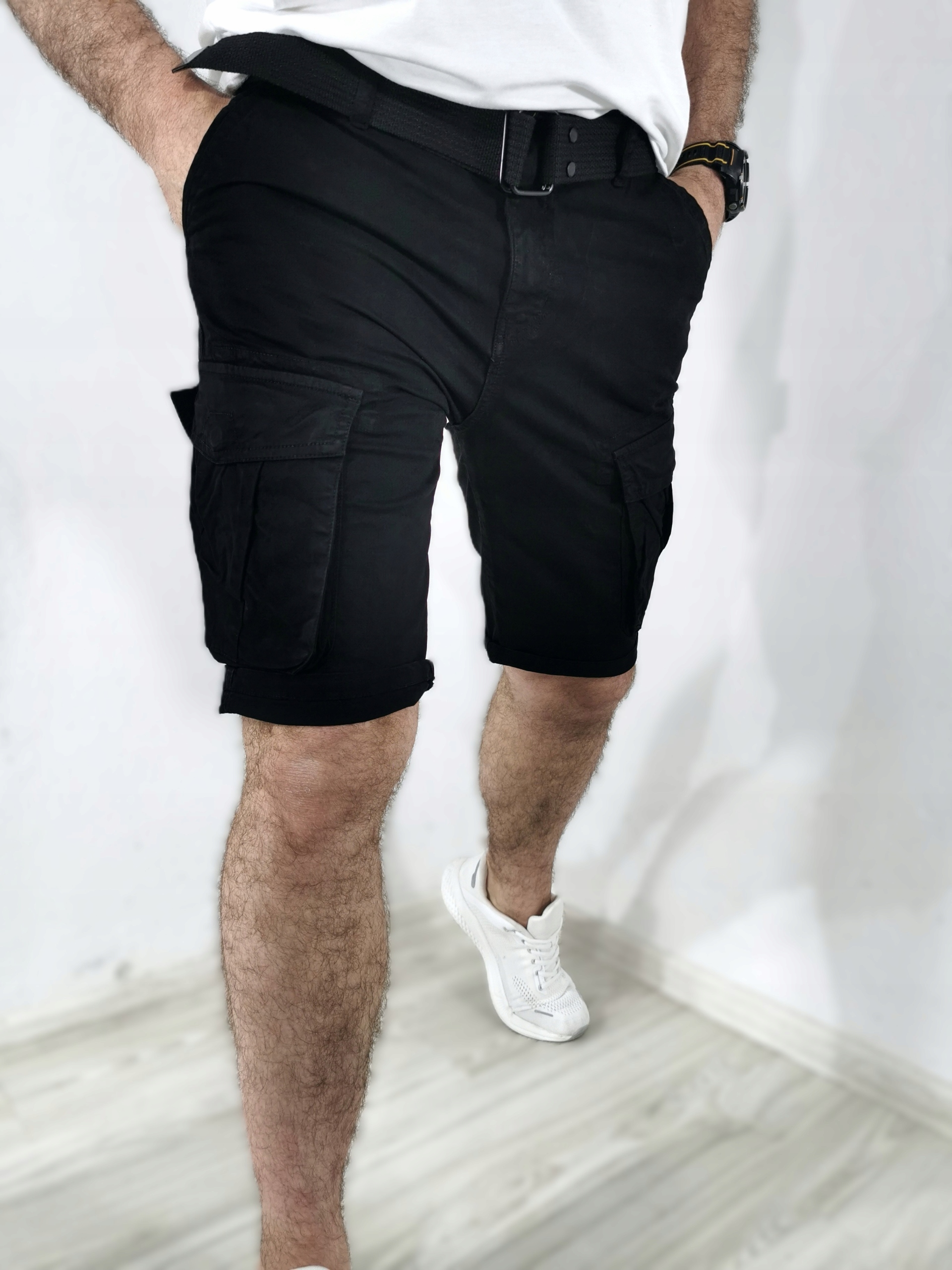 Krátké kraťasy kapsáče černé Pásek V 36