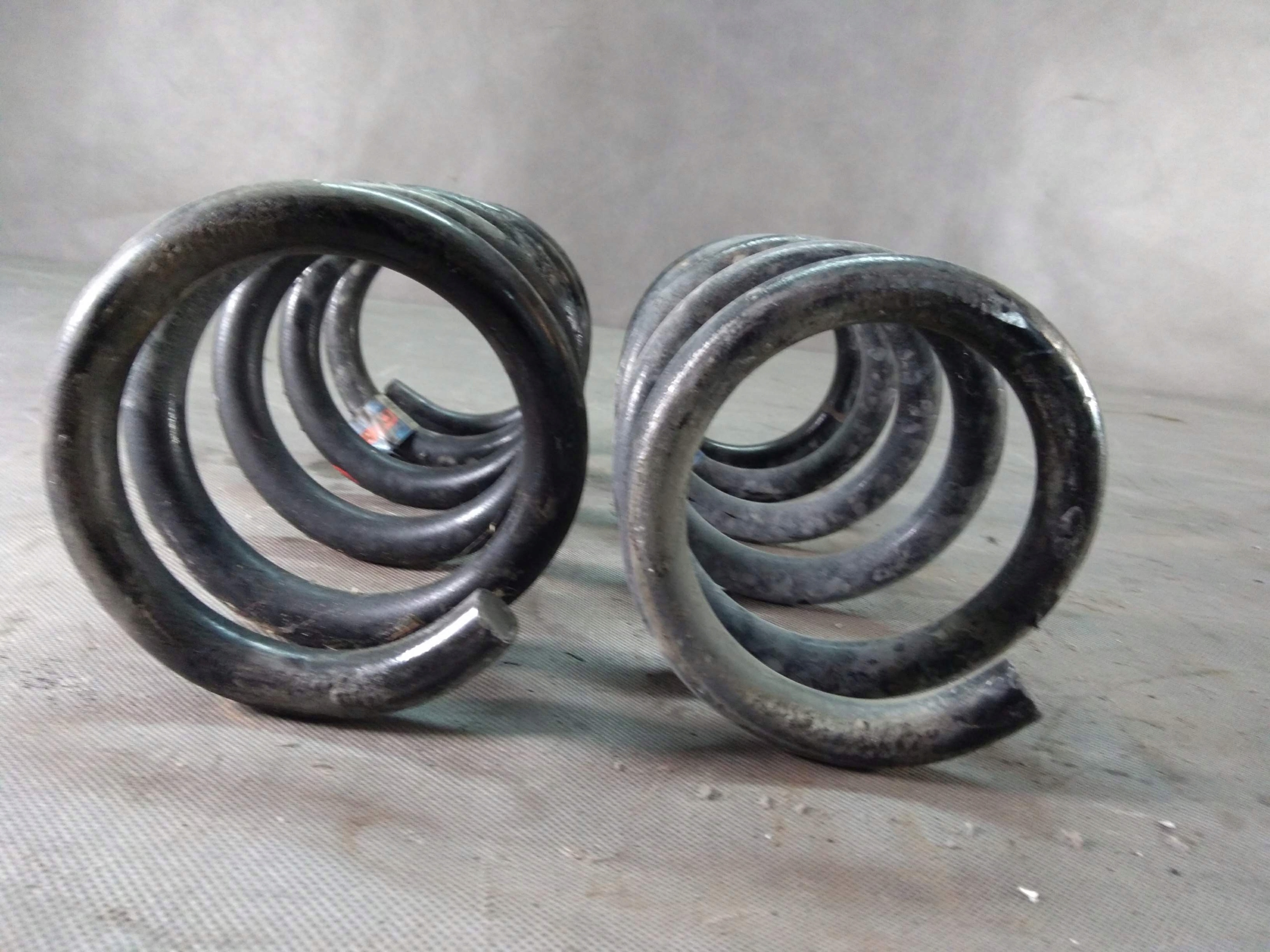 Ford Mustang VI GT 5.0 springs springing rear part