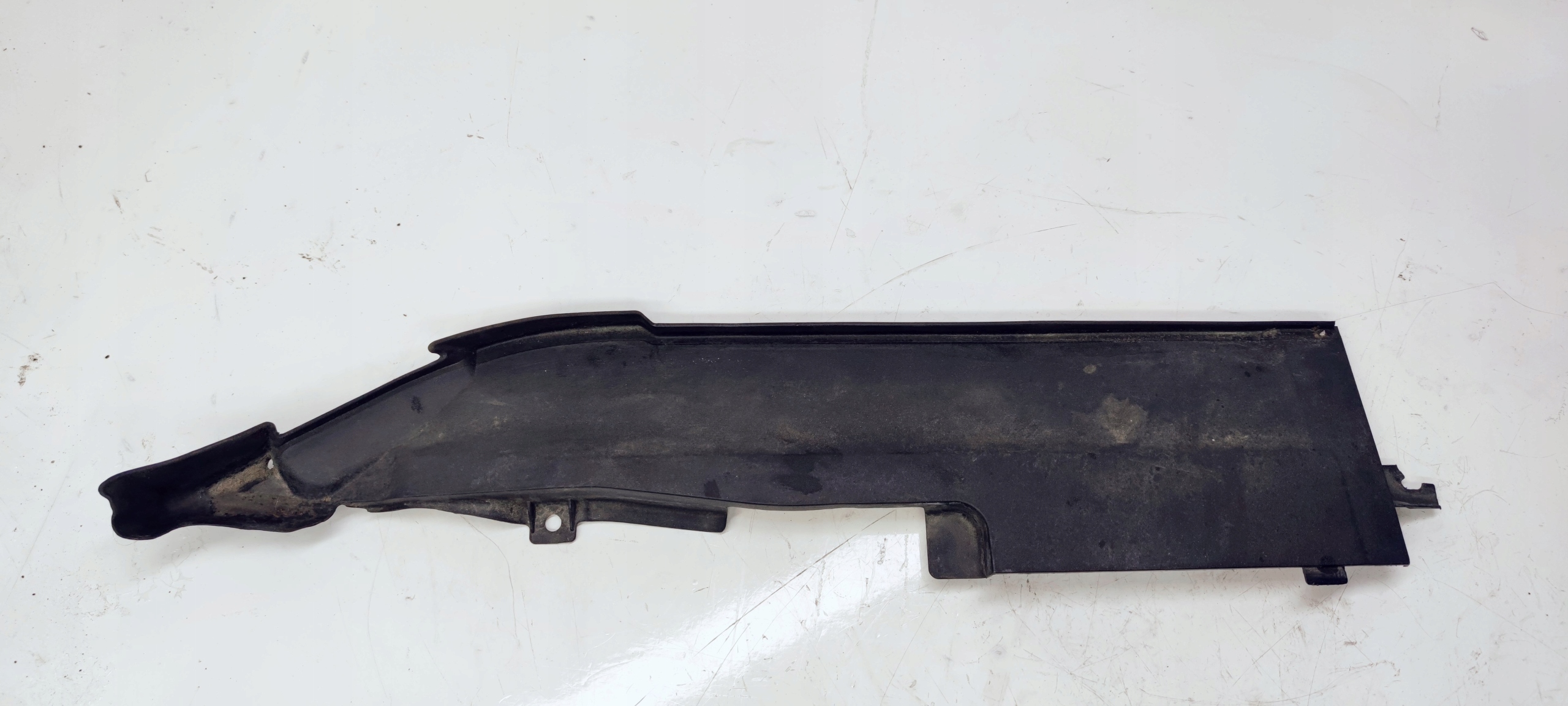 cover under the window left AUDI A8 D4 4H0819335