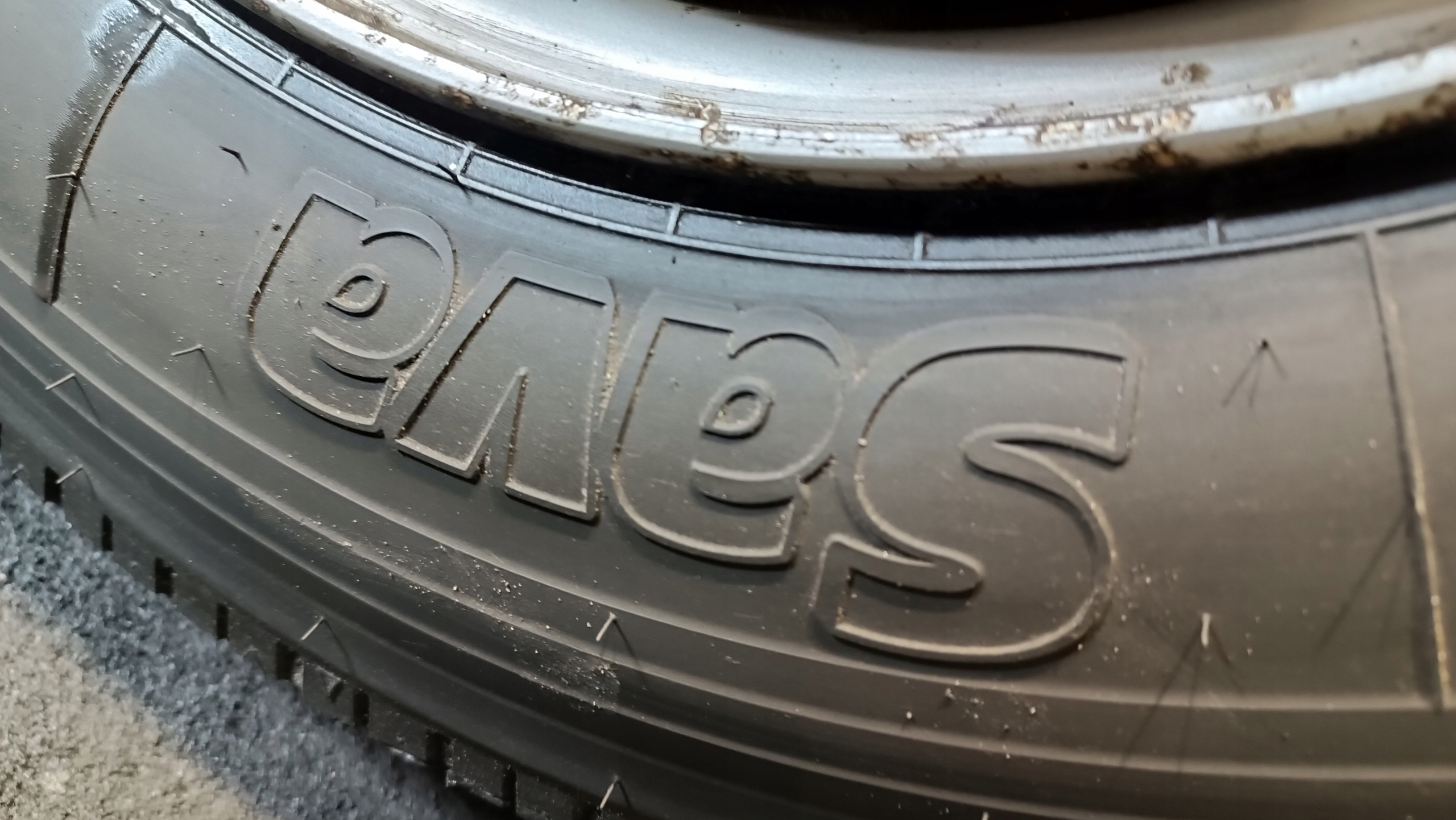 wheel disc tyre 2x R17,5 AVANT 4 SAVA 205/75 2017r
