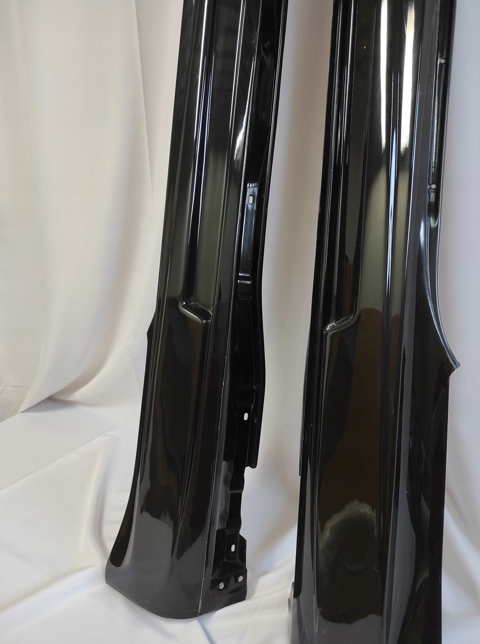 NAKŁADKI PROGOWE PROGI LEXUS SC430 LAMINAT FEBLA Kolor czarny