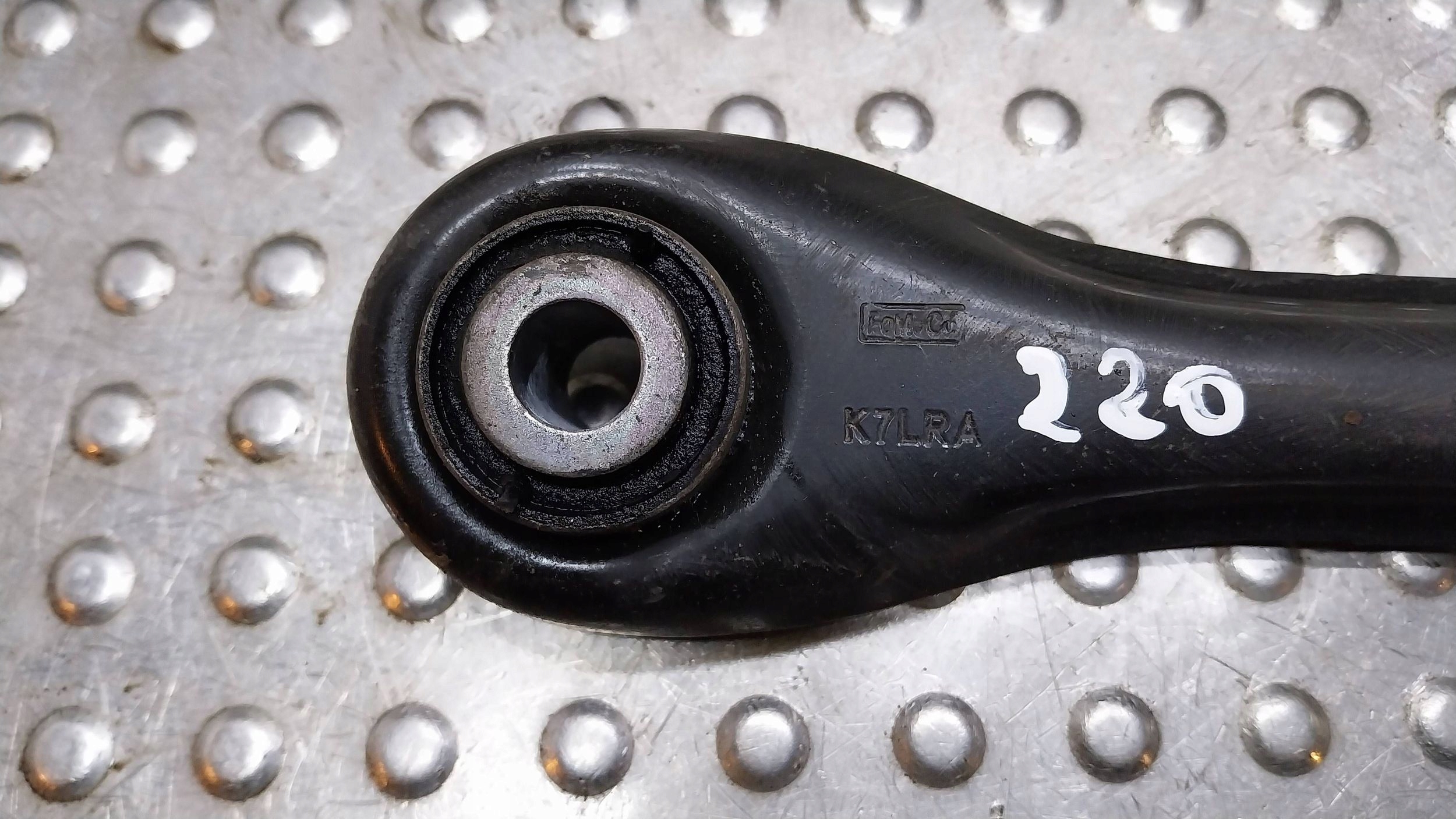 Querlenker rechts heck BV61-5K743-AA FOCUS MK3 C-MAX MK2 KUGA MK1 VOLVO V40 II