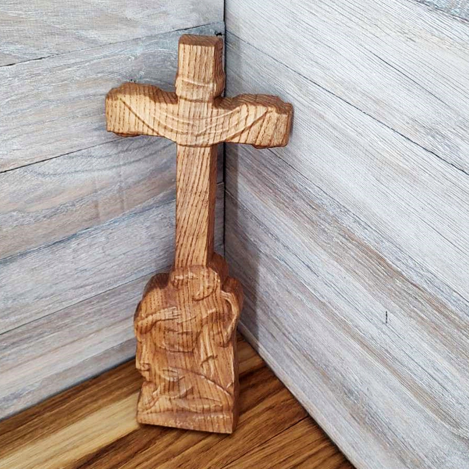 Obraz ve dřevě Plochá socha Svatý kříž 30 cm