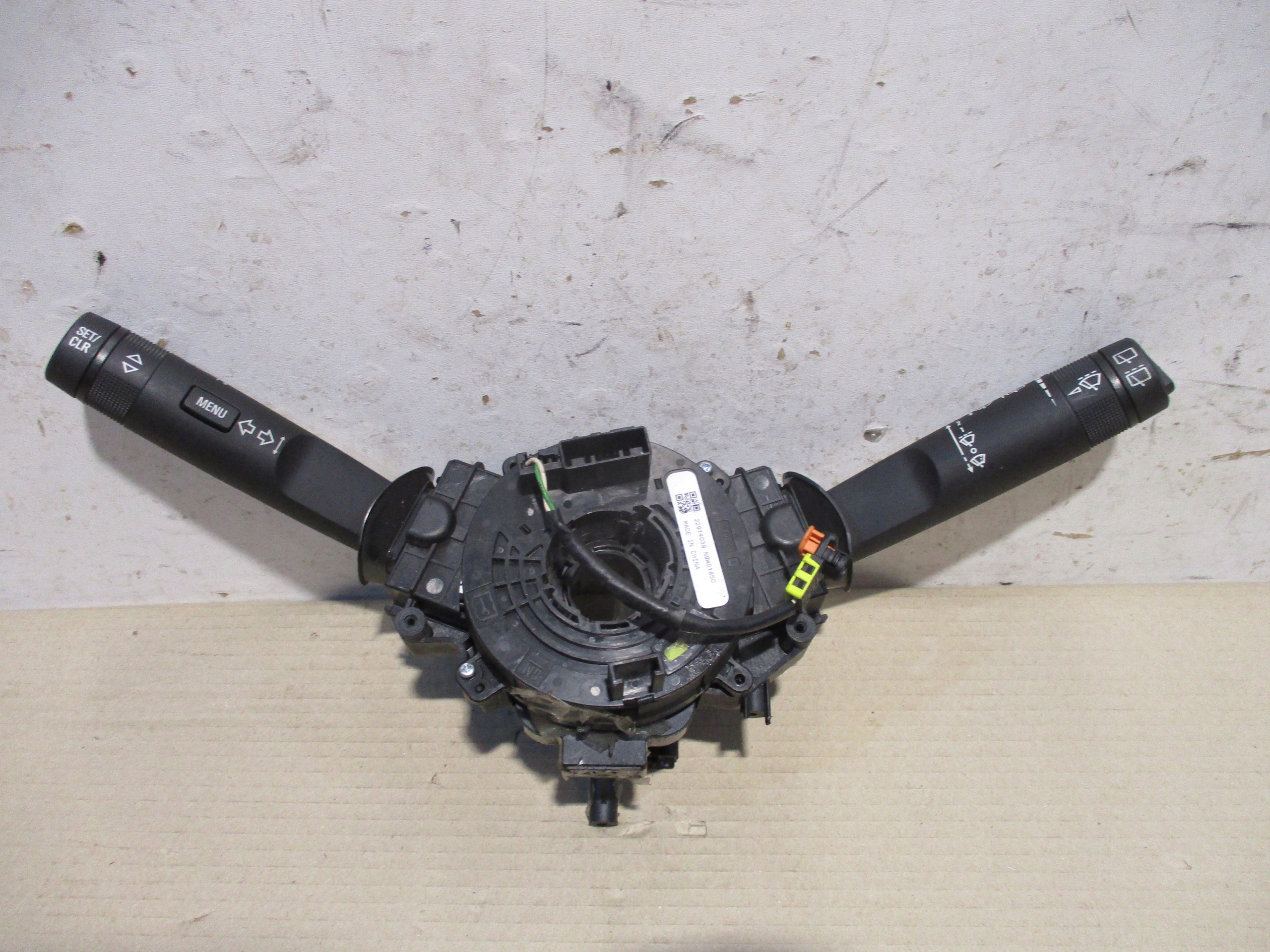 13579480 - Переключатели лента под руль Opel Zafira C