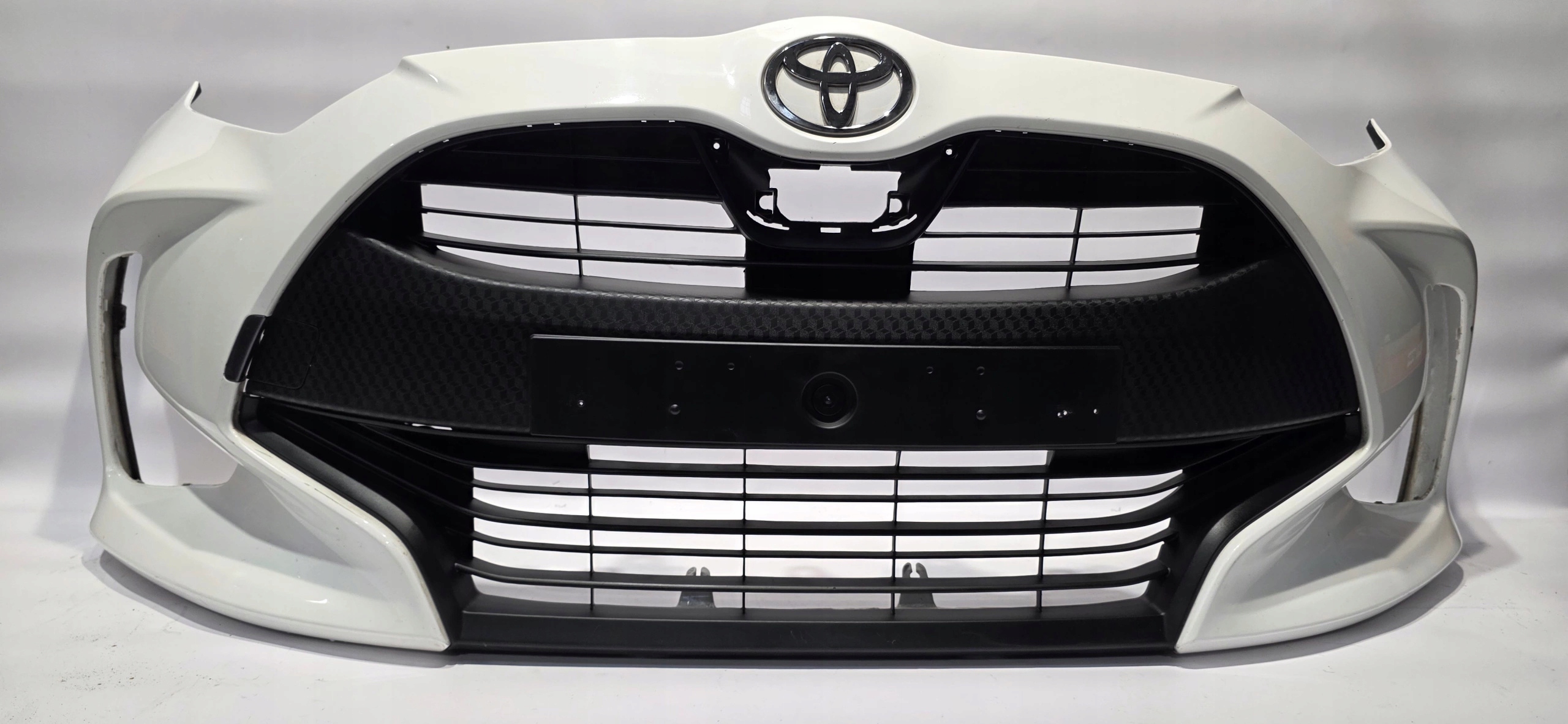 front bumper grille TOYOTA YARIS IV 20- original 52119-0DA00