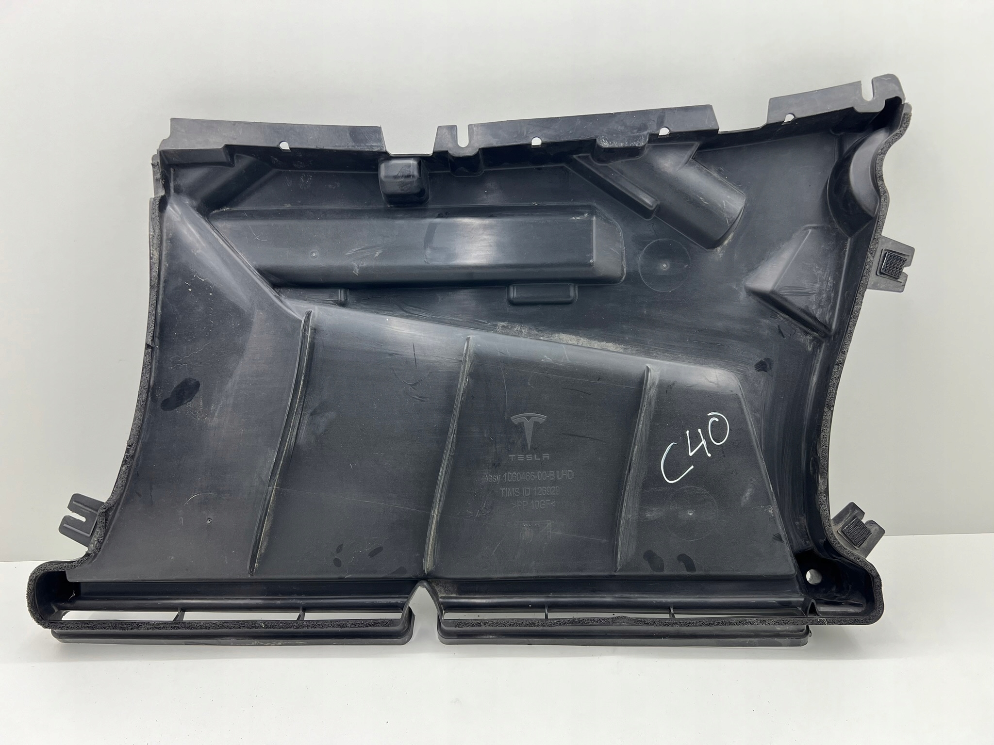 защита дефлектор воздушный tesla MODEL S 1060466-00-B