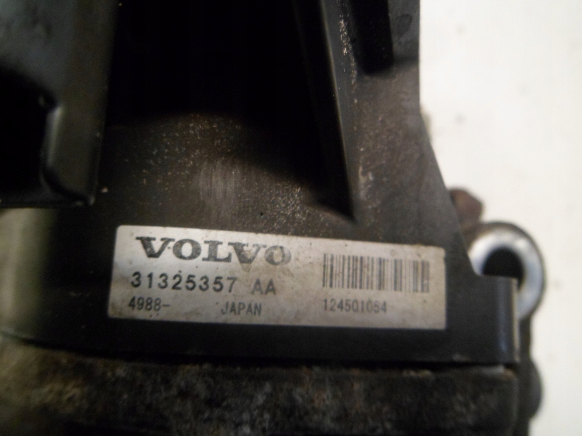VOLVO V40 2.0T 2.0 D3 Ölpumpe Getriebe 31325357AA