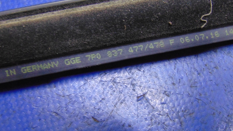 moulding dust CHROM left front VW TOUAREG II 7P 10-17R