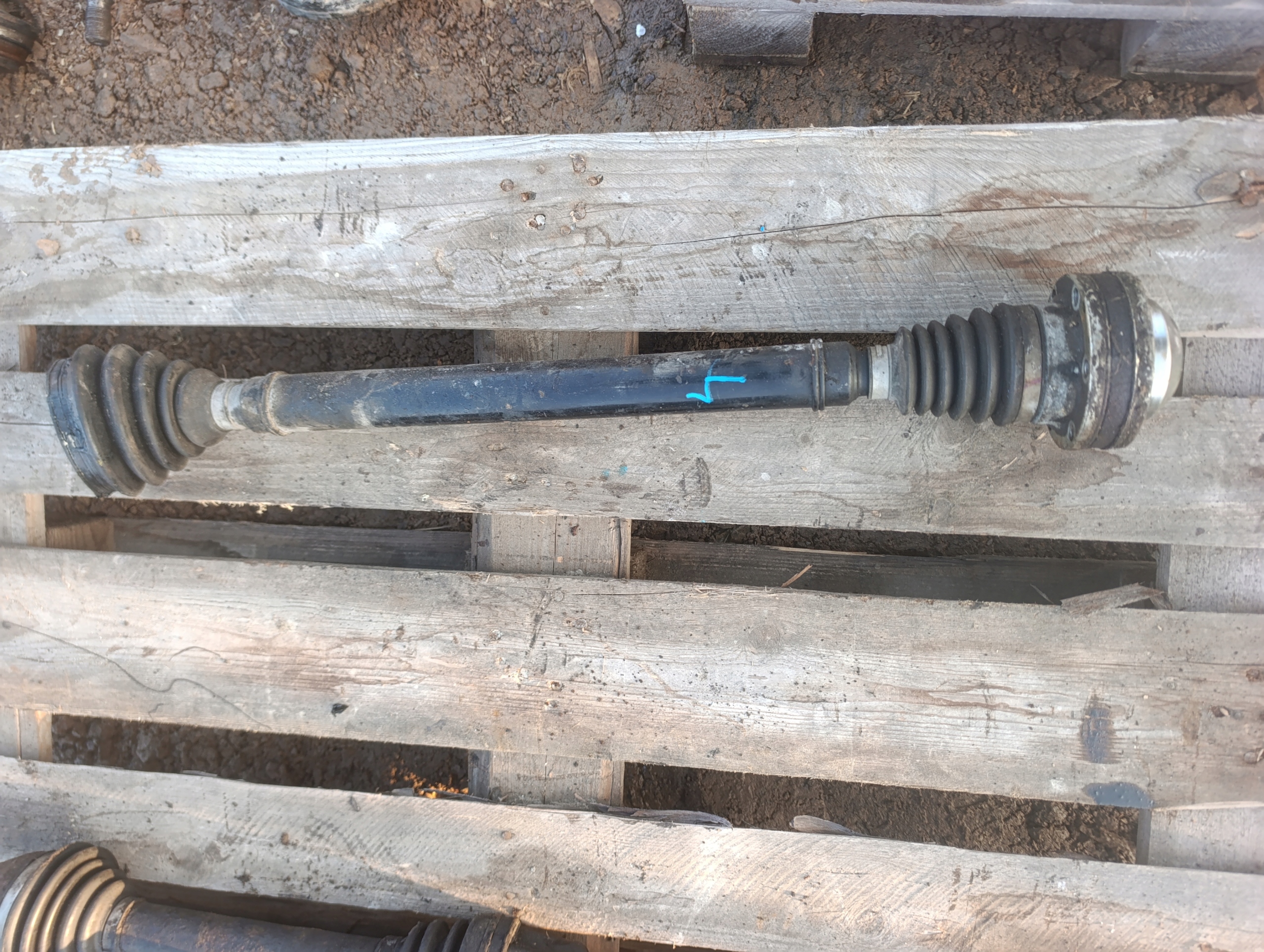 semi-axis right long VW JETTA VI 5C 2.0 TDI 1K0407272RR