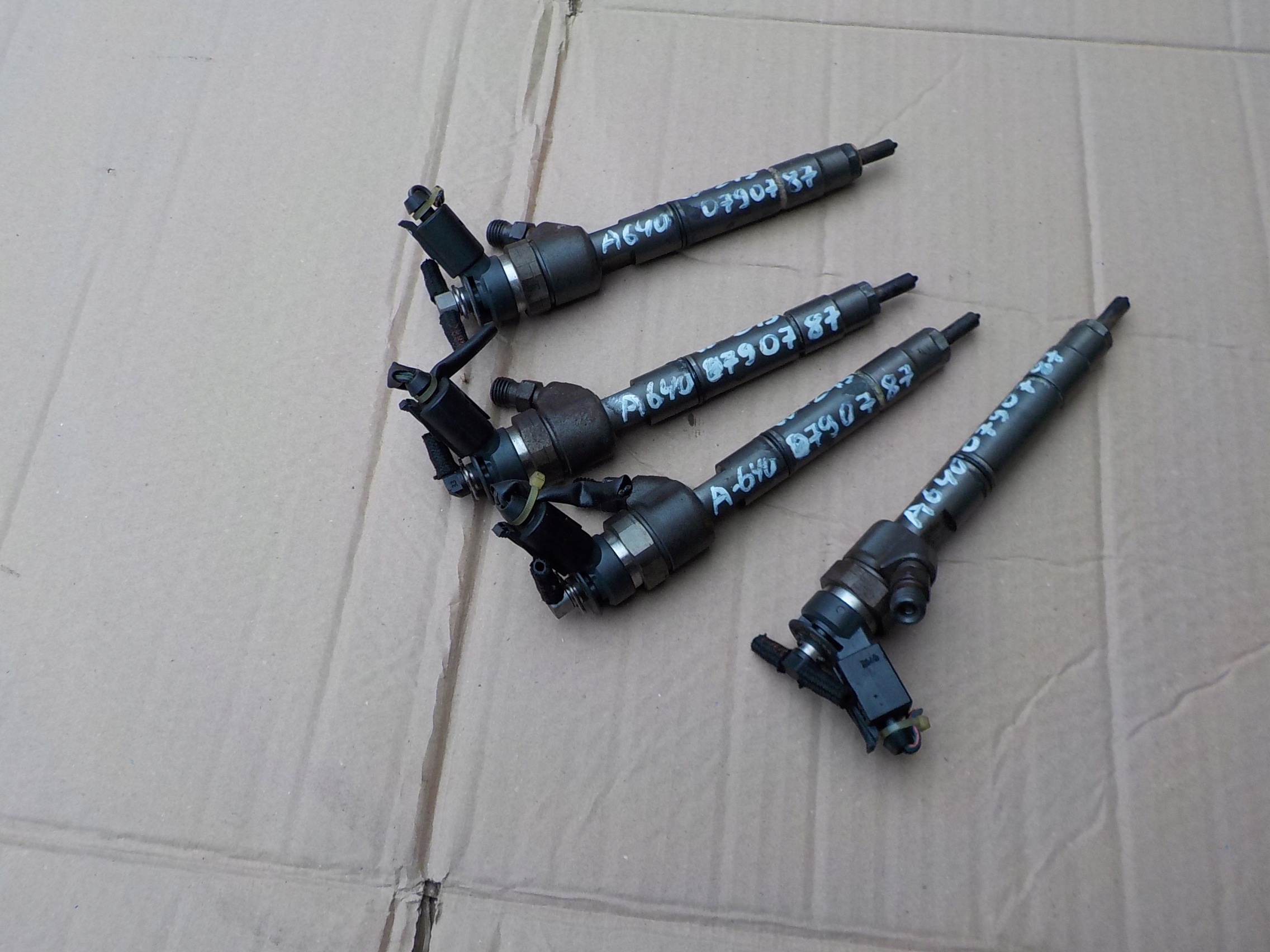 Einspritzdüse mercedes W169 w245 2,0 cdi A6400700787