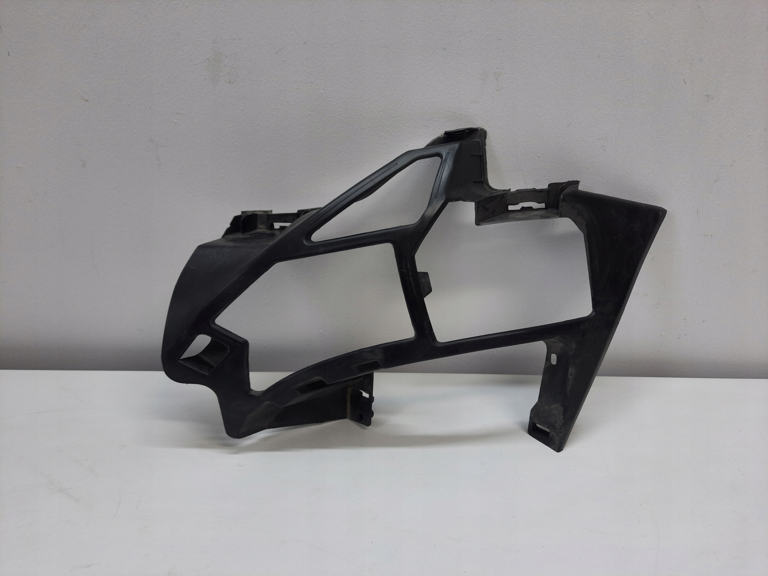 PEUGEOT 3008 5008 2 II 16- bumper bracket left front original