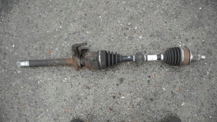 CIVIC VIII 2,2 CTDI 06-11 PÓŁOŚ PRAWA 4430500012