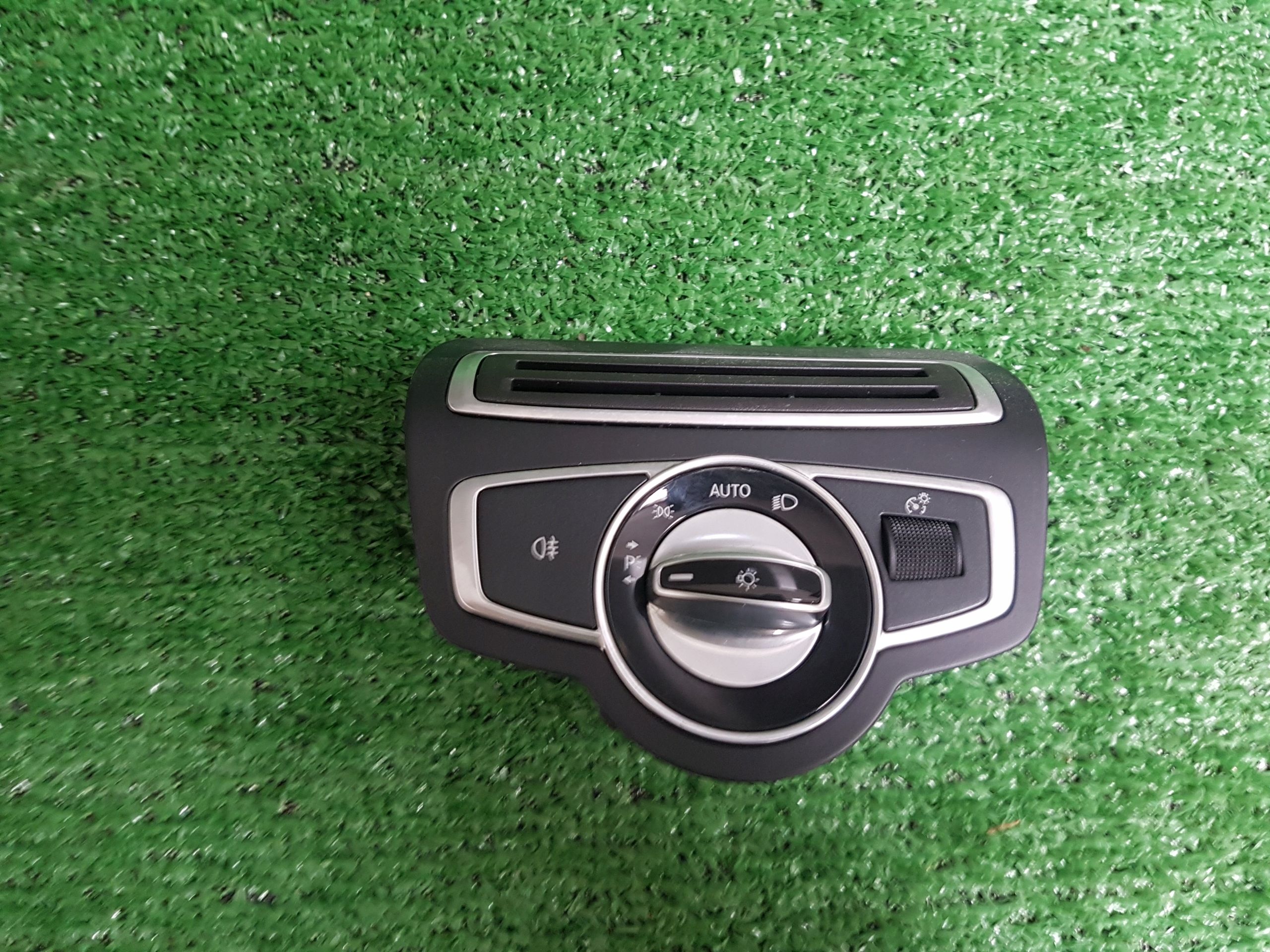 interruttore luci MERCEDES-BENZ C KLASA W205 A2059057007 2017