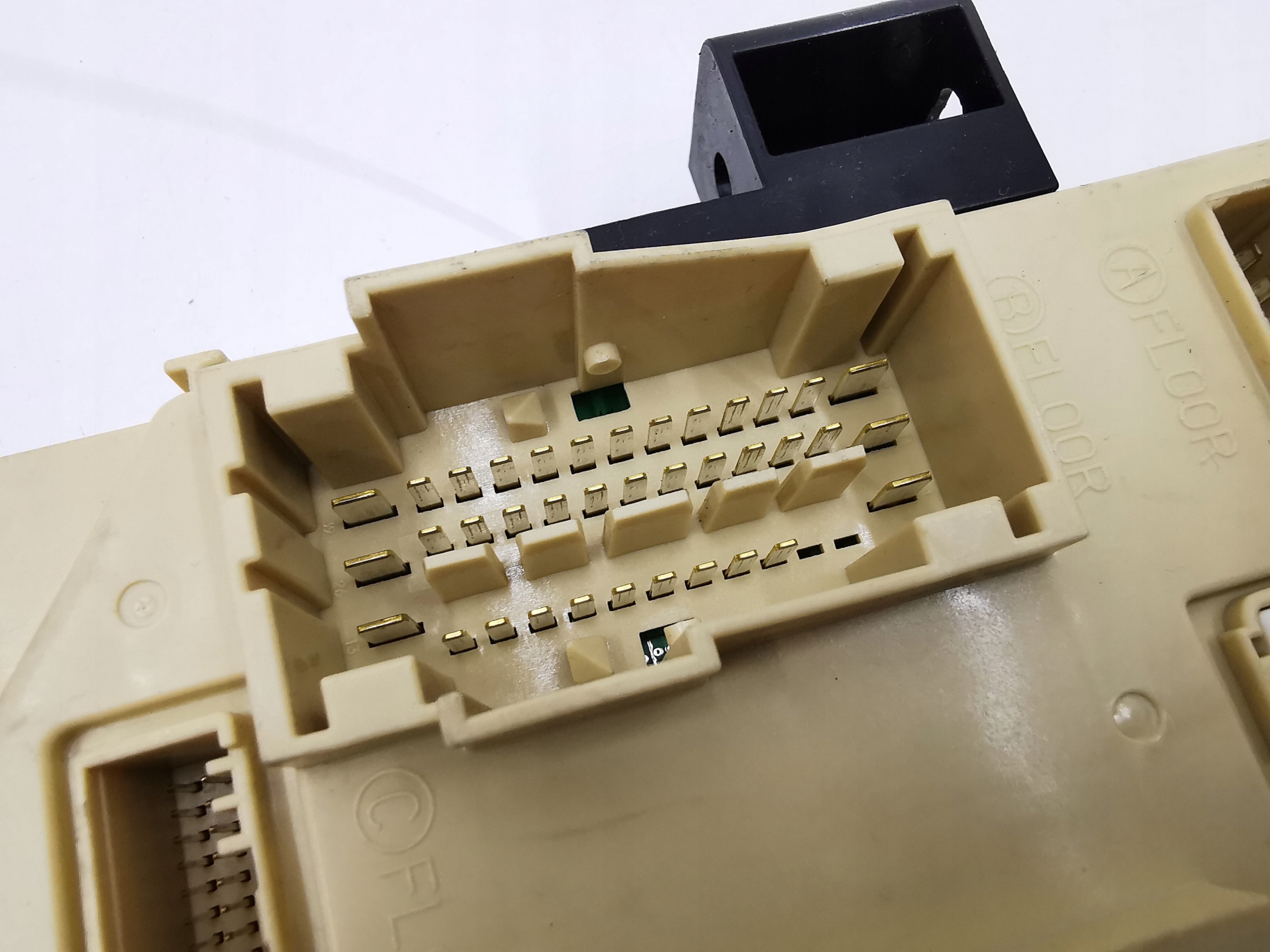 Module fusibles Module BSI KIA CARENS IV 91950-A4610