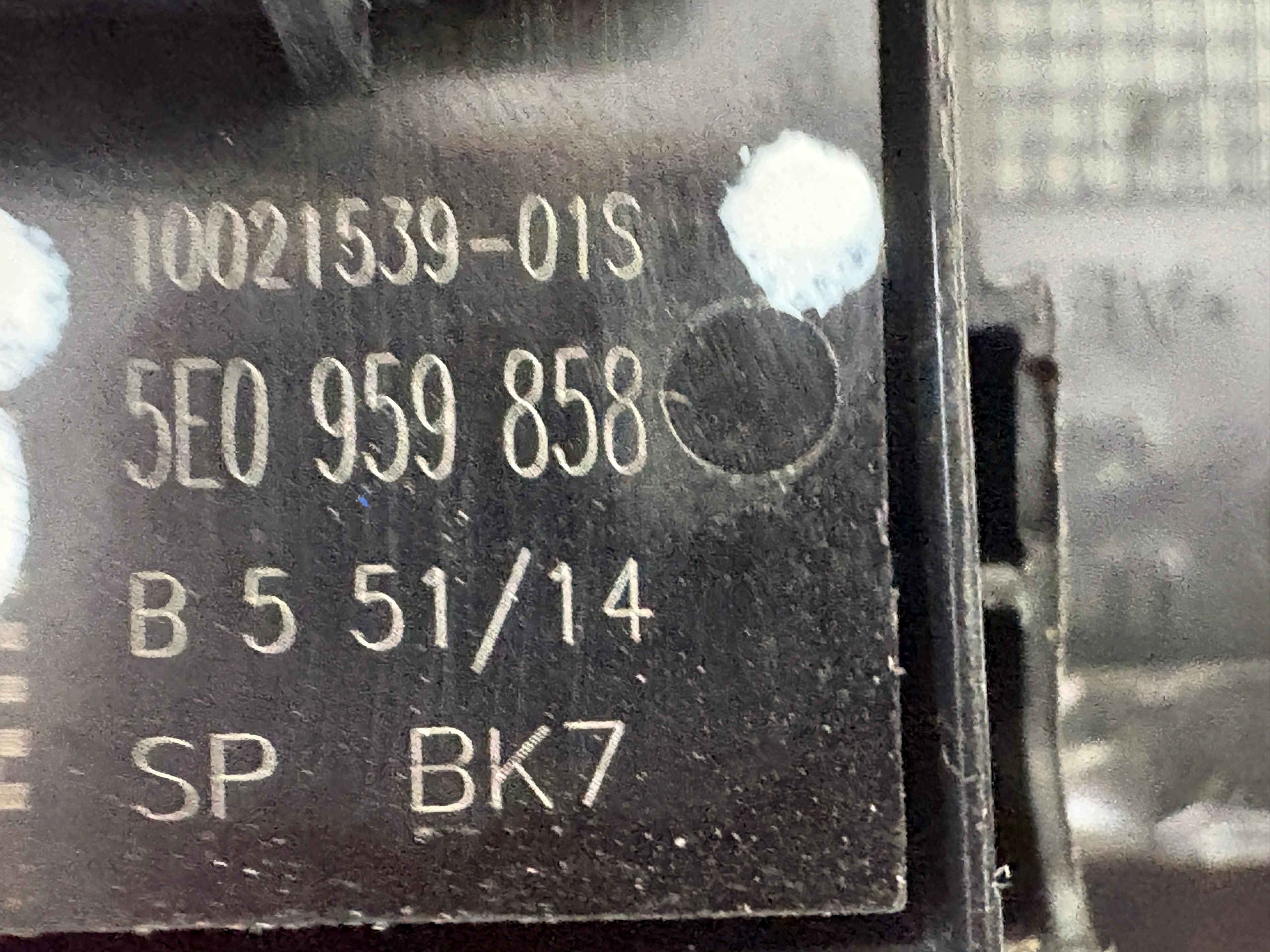 SKODA OCTAVIA III PANEL window control switch 5E0857171C 5E0959858