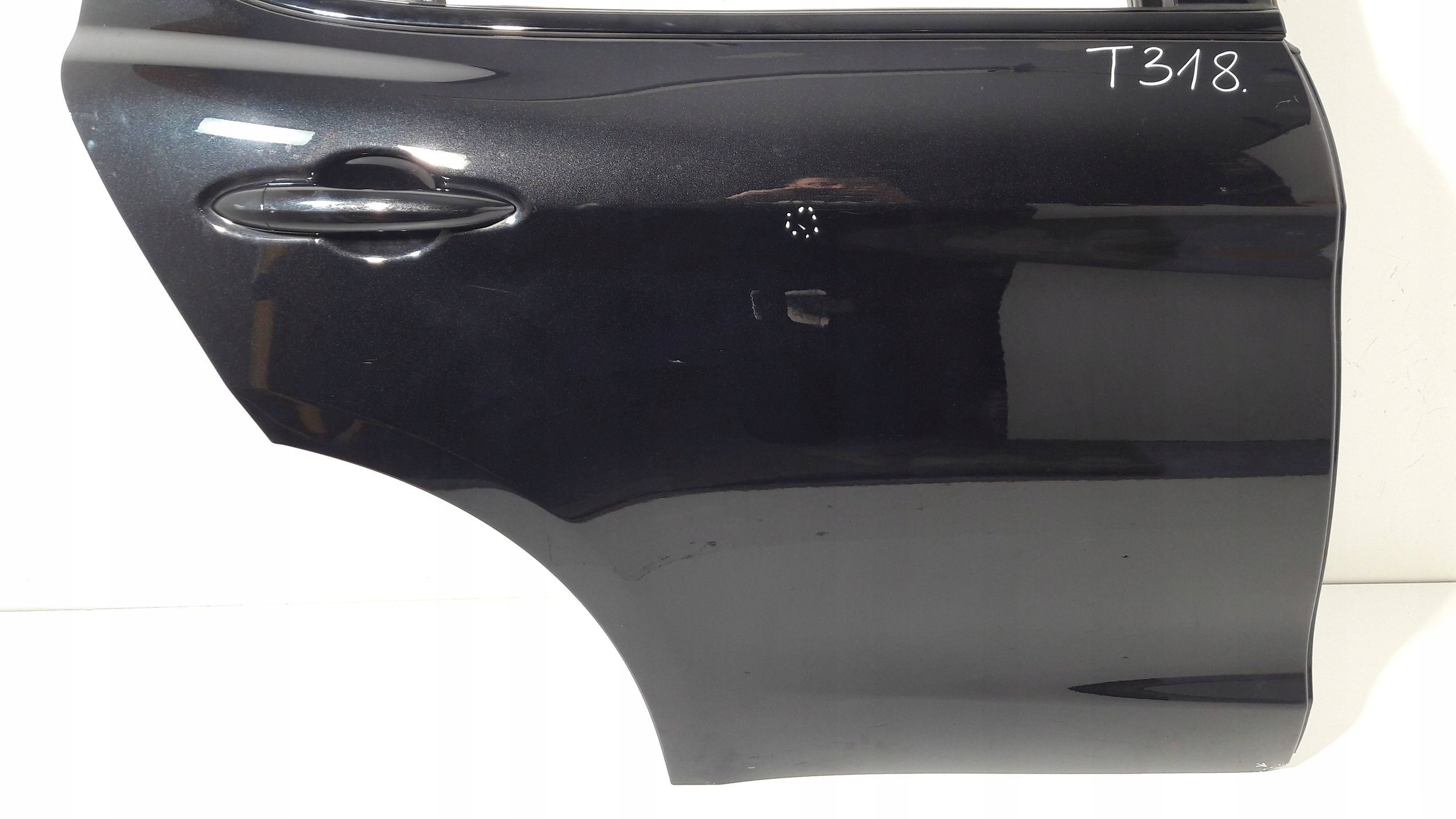 Alfa Romeo Stelvio door rear. right (T318)