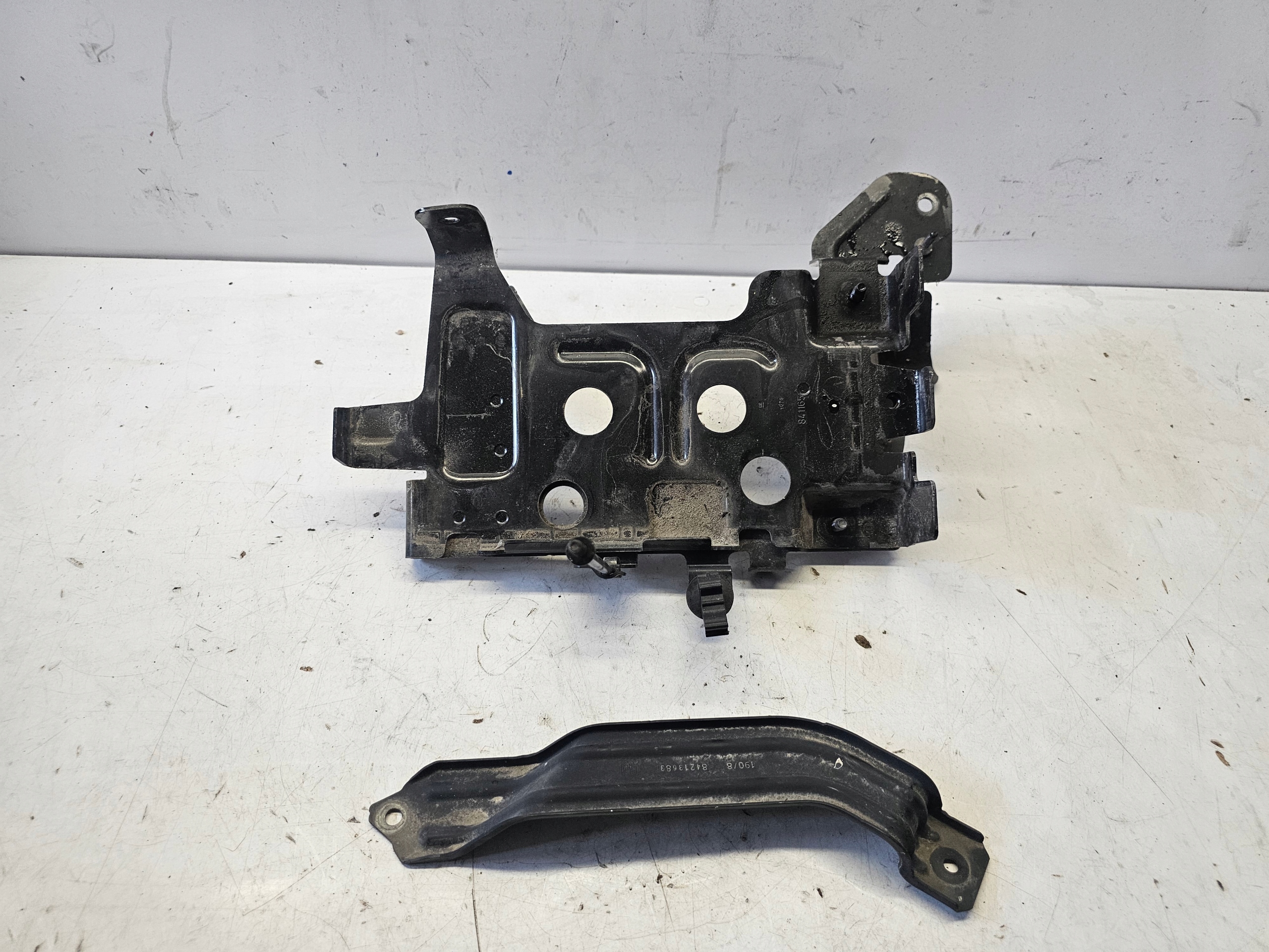 OPEL INSIGNIA B staffa per batteria