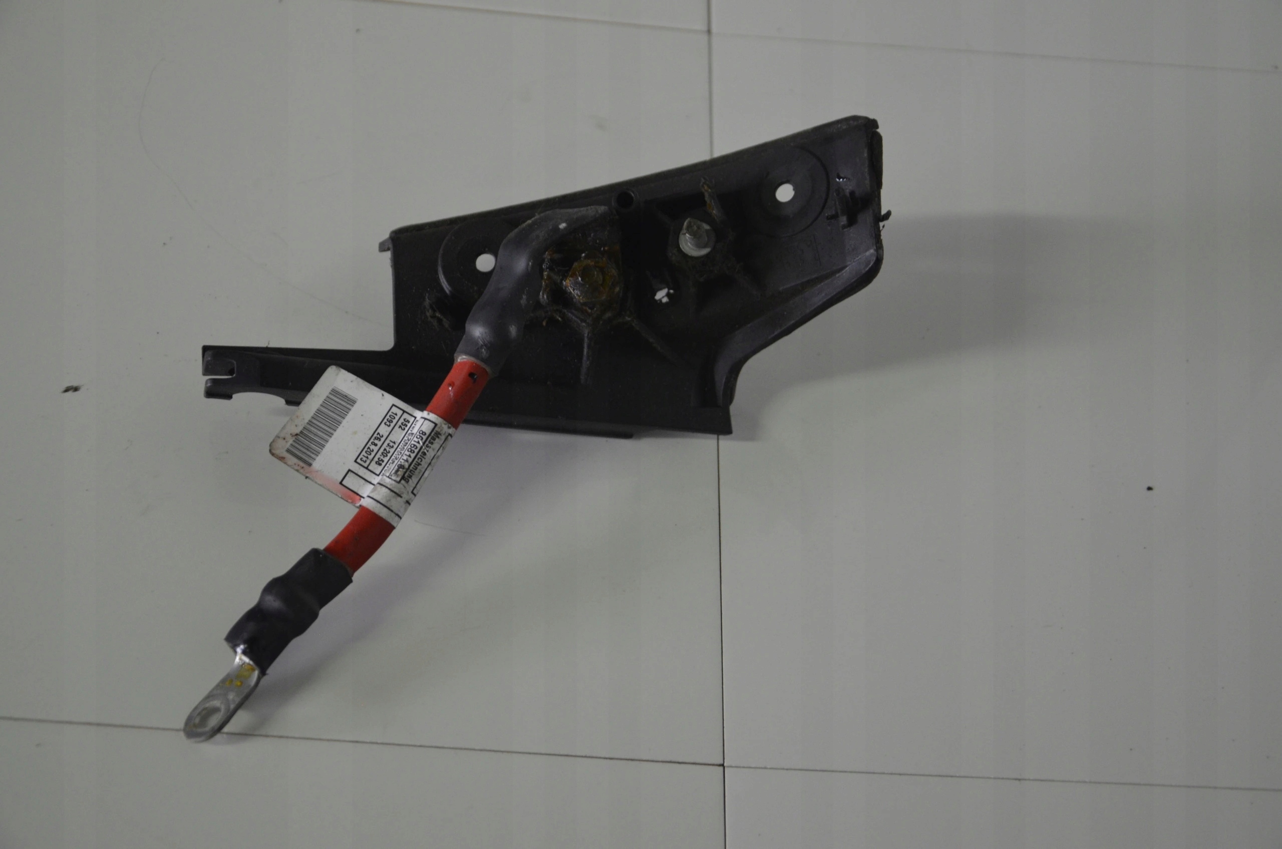 Bmw F31 Rozdzielacz przewód akumulator 8616810