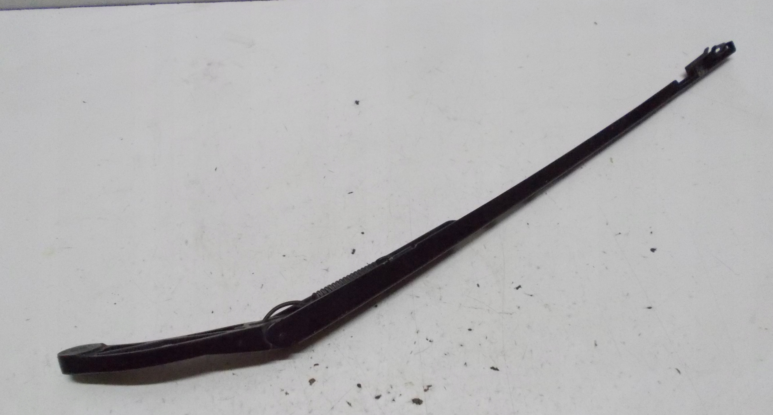 AUDI A6 C6 2.0 TFSI 08R wiper arm right front 4F1955408B