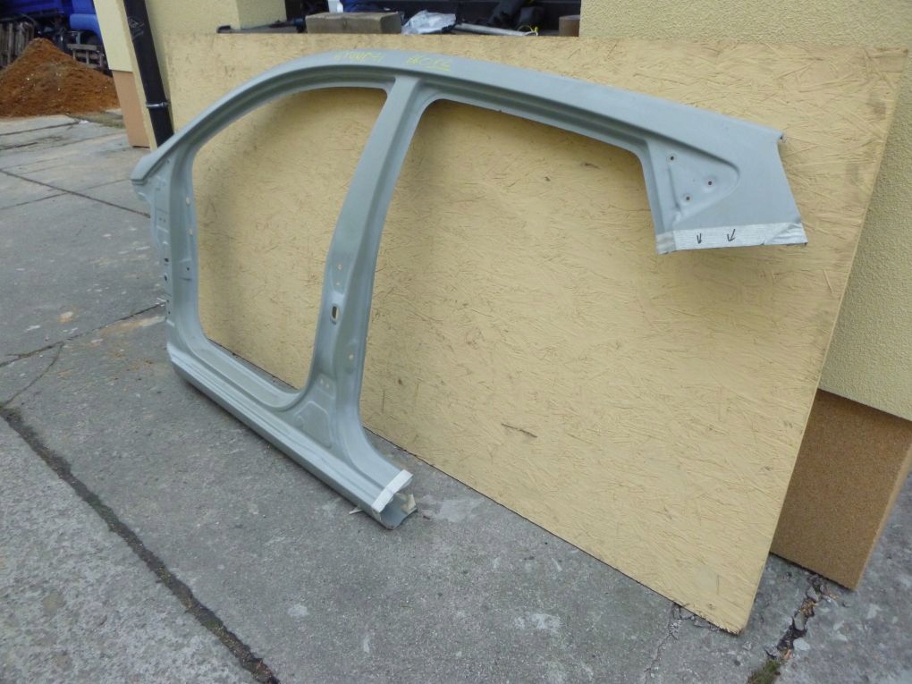 HYUNDAI i10 II 14- threshold pillar left new original