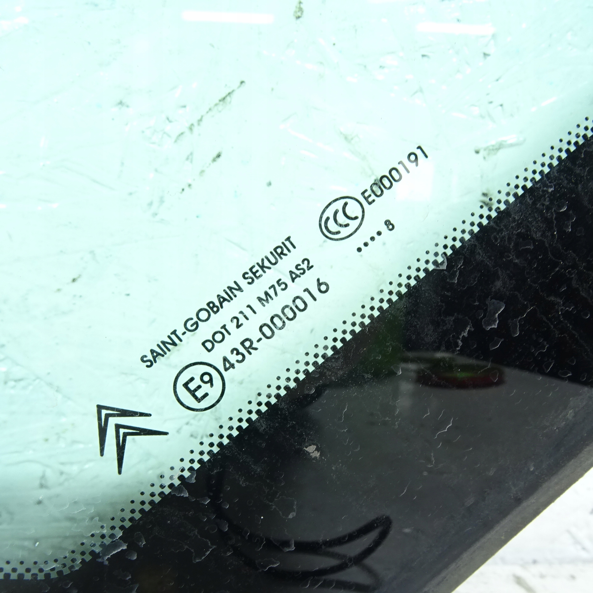 CITROEN C4 PICASSO window bodywork front right