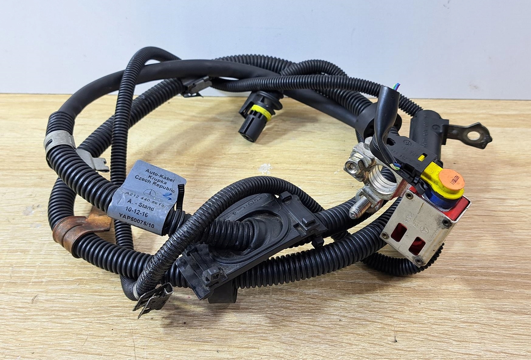 MERCEDES W212 KLEMA PIROTECHNICZNA A2124405613 #