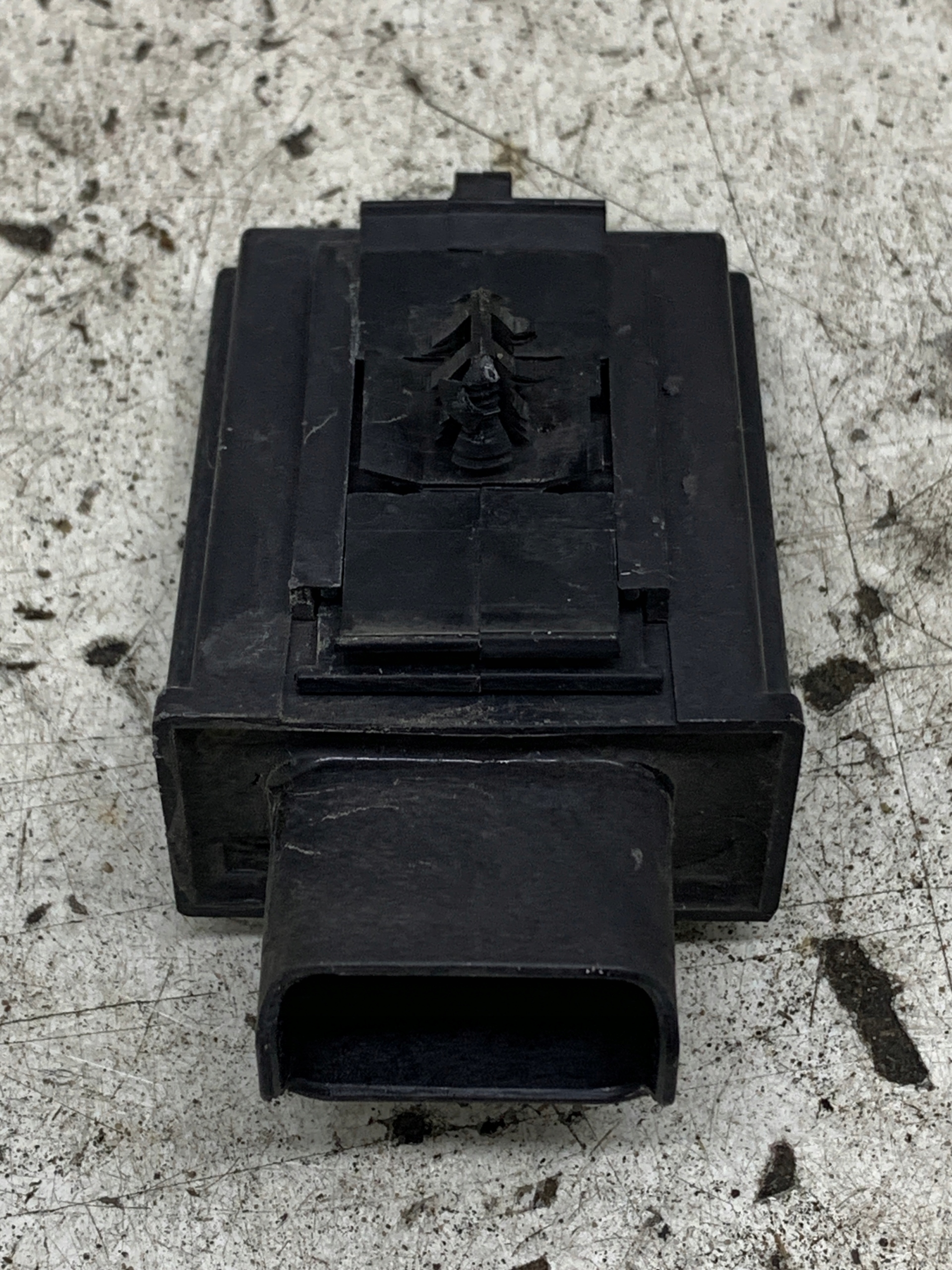 module relay 9663357180 PEUGEOT 5008