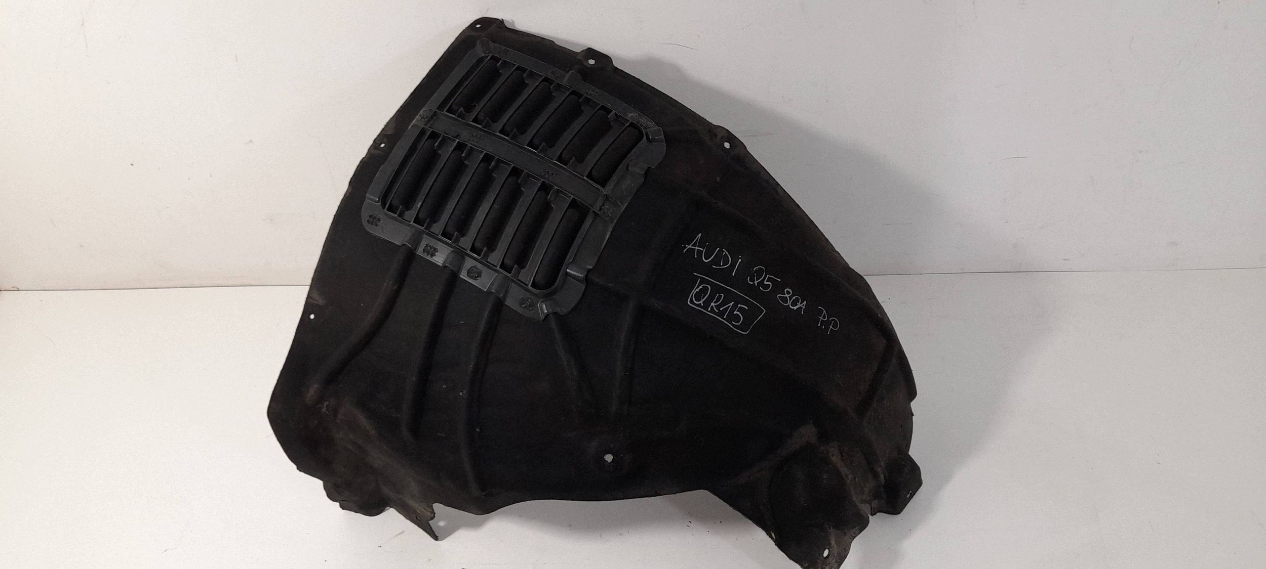 Audi Q5 80A SQ5 FY mudguard front right 31010029100 (QR15)